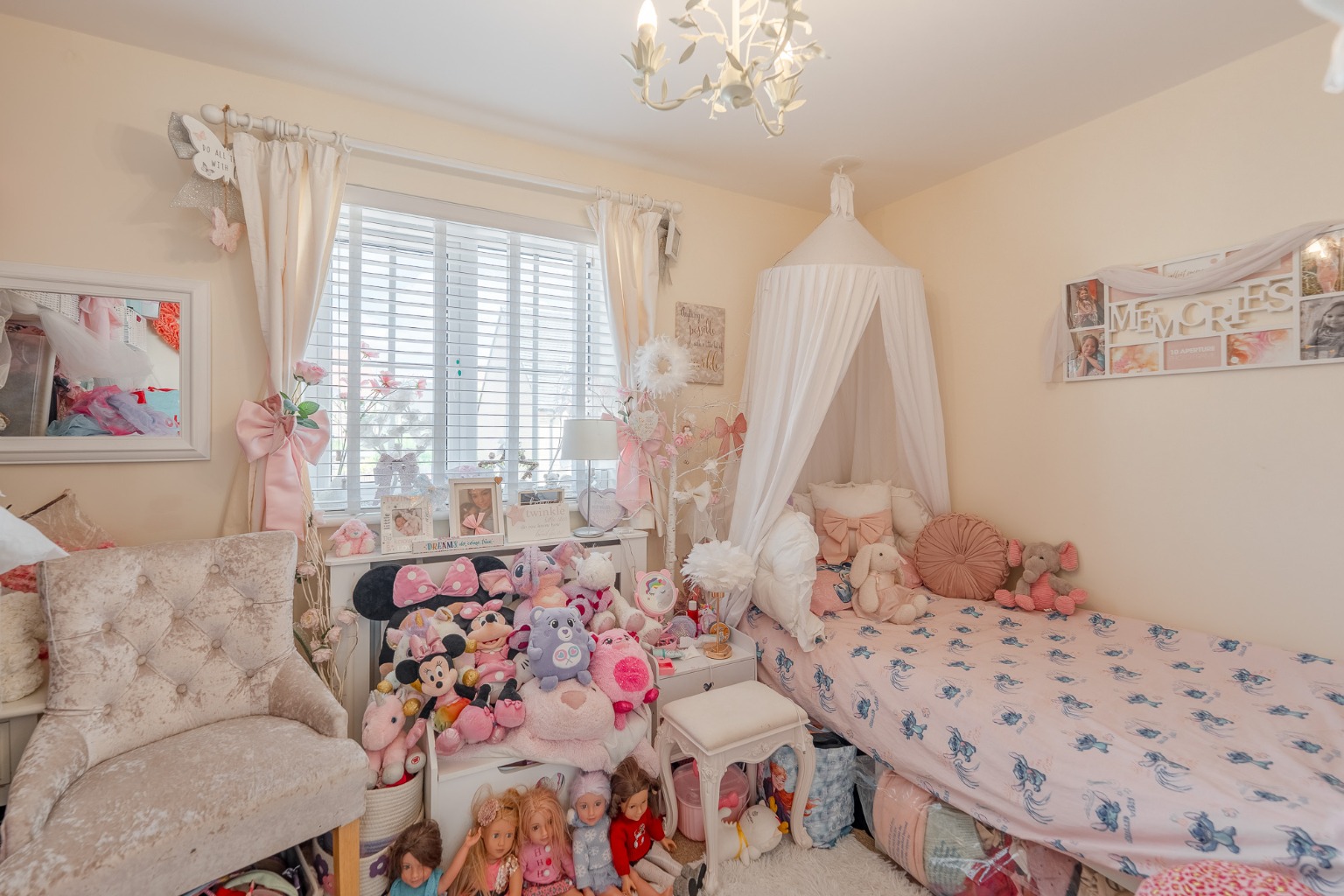 2 bed terraced house for sale in Parker Crescent, Cambridgeshire  - Property Image 7
