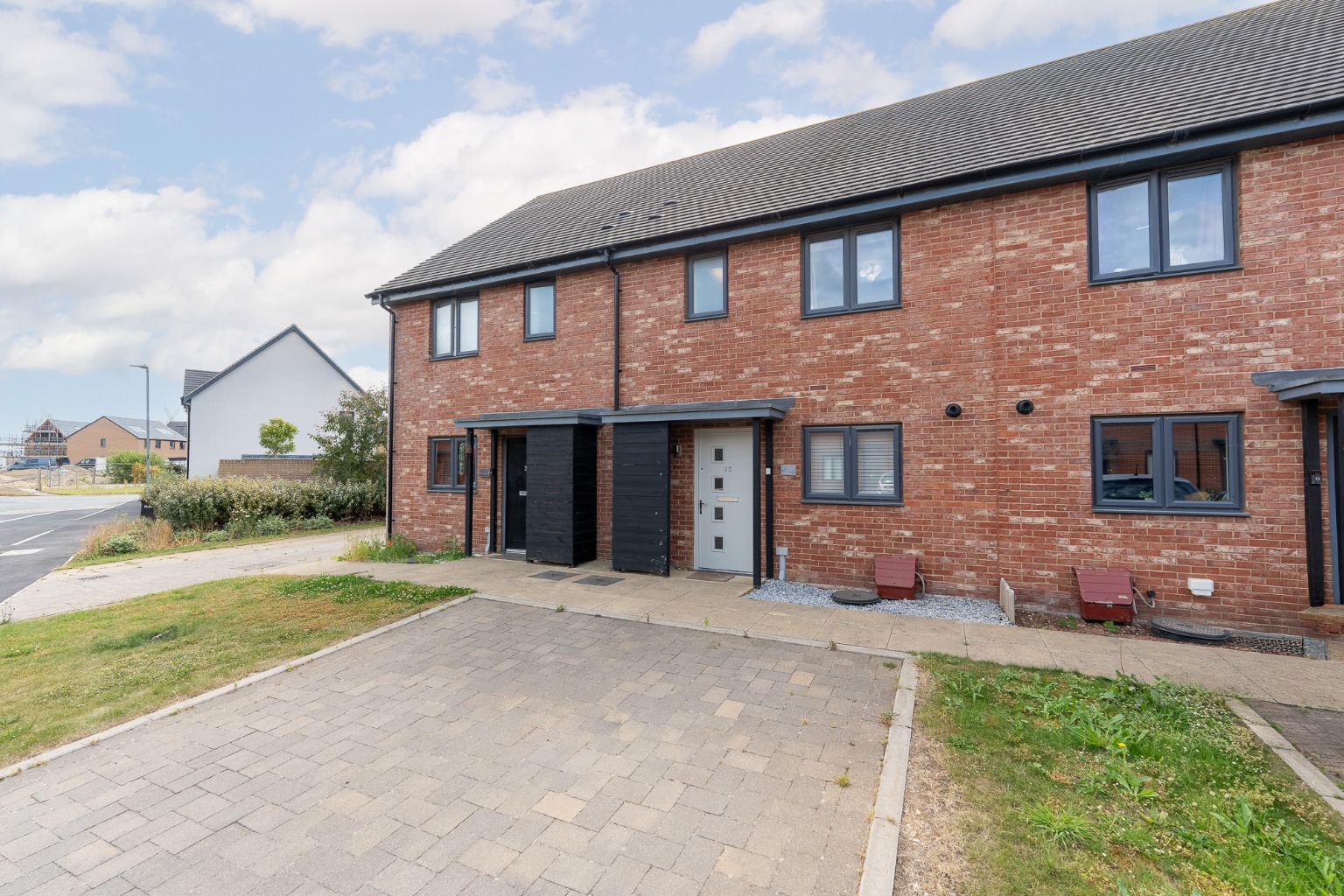 3 bed terraced house for sale in Heathcote Crescent, Cambridgeshire  - Property Image 1