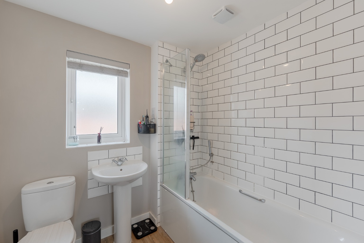 3 bed terraced house for sale in Heathcote Crescent, Cambridgeshire 9