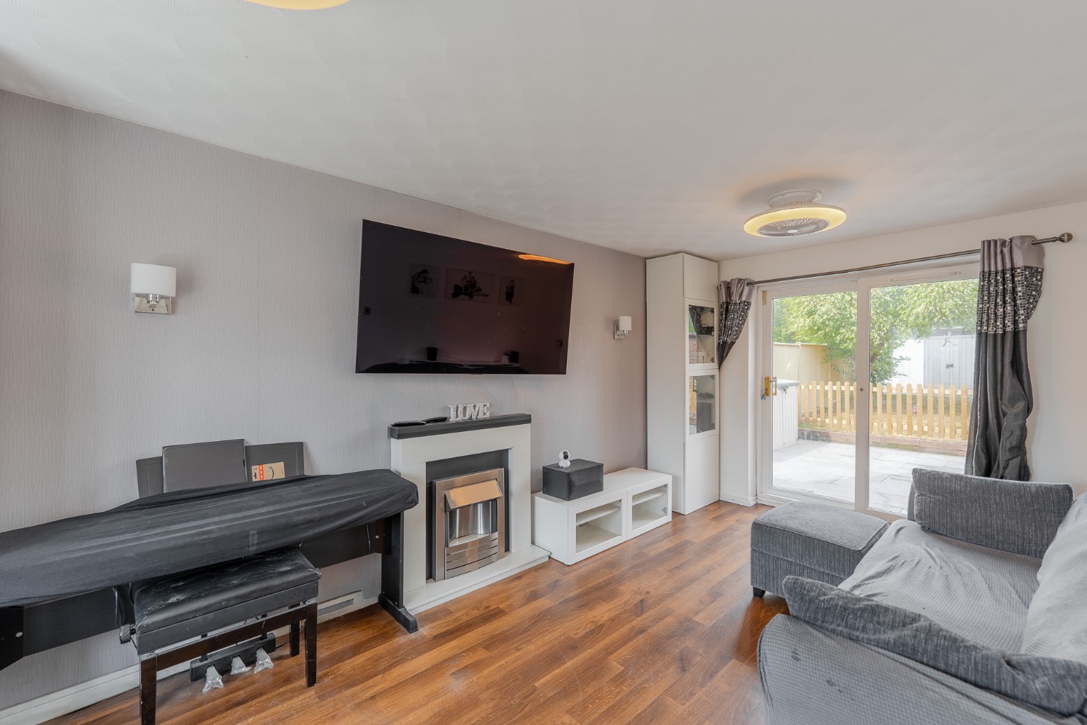 4 bed detached house for sale in Highfield Avenue, Cambridgeshire 1