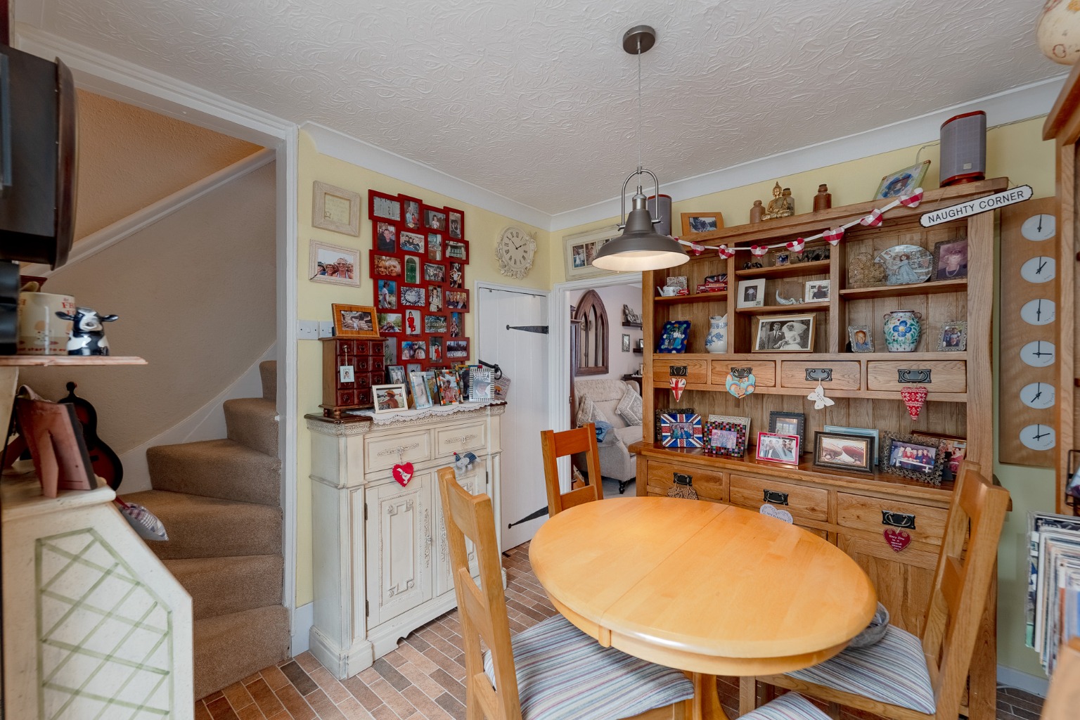 2 bed terraced house for sale in Cambridge Road, Cambridgeshire 6