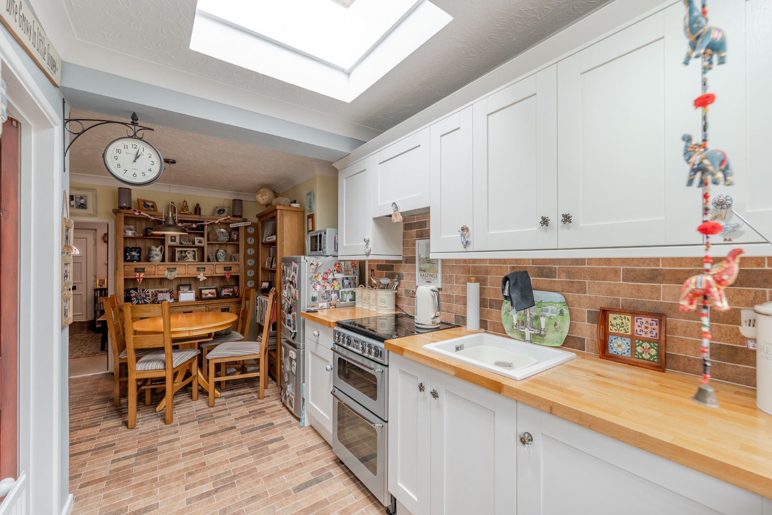 2 bed terraced house for sale in Cambridge Road, Cambridgeshire  - Property Image 5