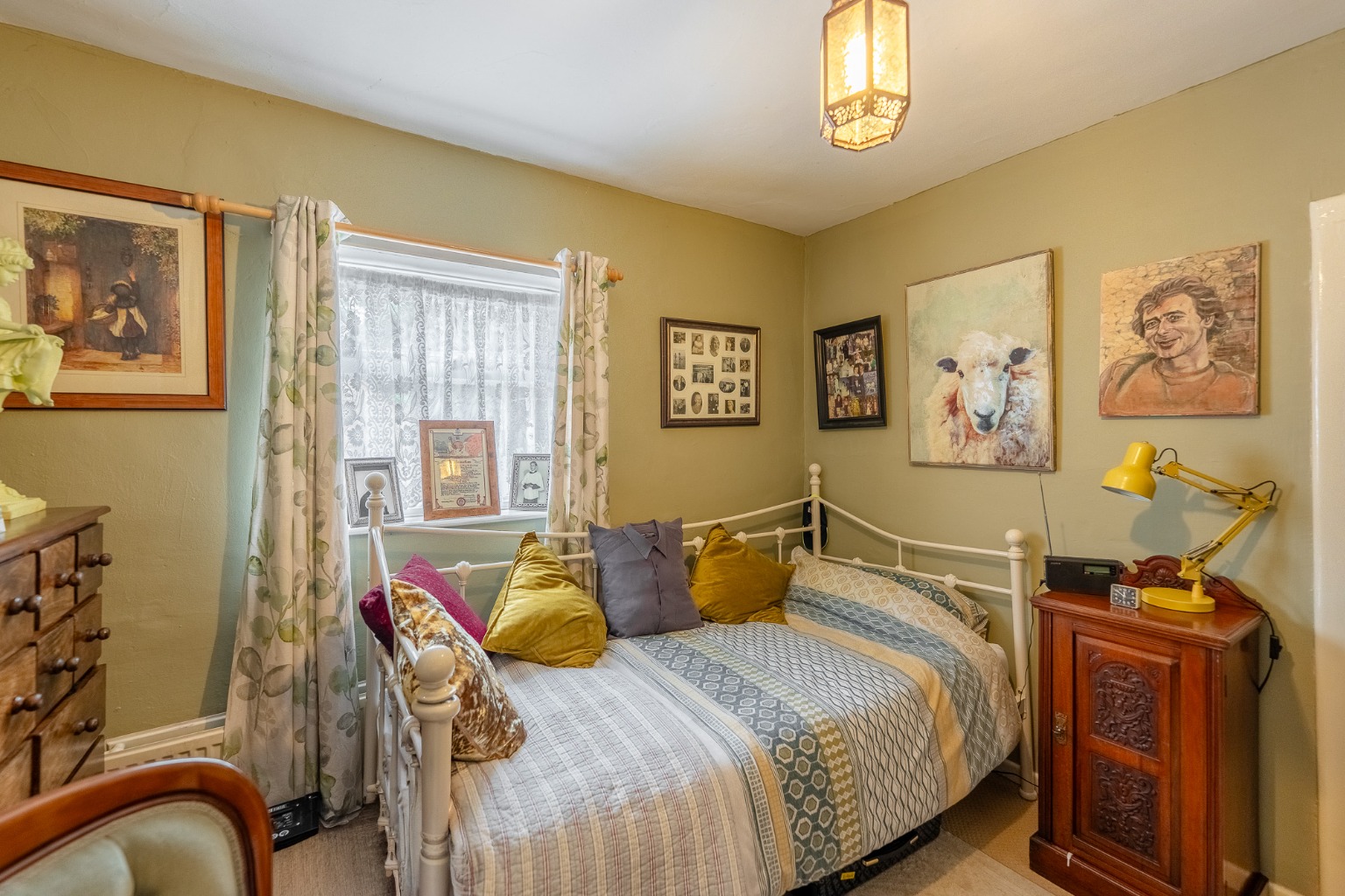 2 bed terraced house for sale in Cambridge Road, Cambridgeshire 9