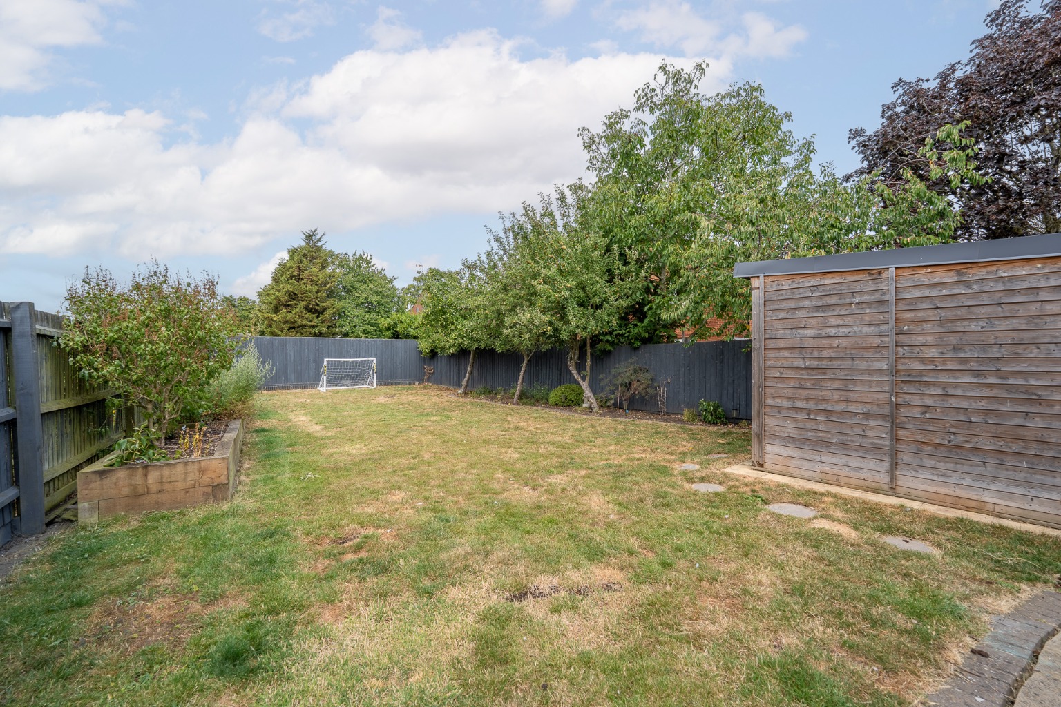 3 bed detached house for sale in Field Close, Cambridgeshire  - Property Image 16