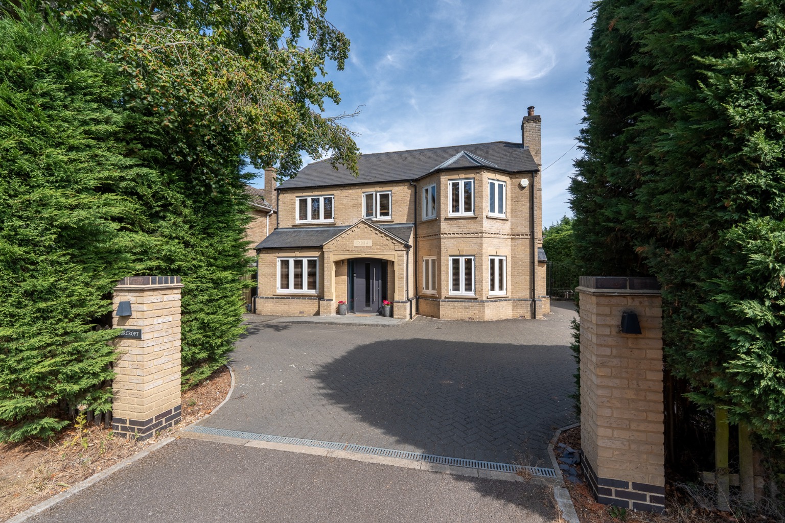 4 bed detached house for sale in Bluntisham Road, Cambridgeshire  - Property Image 1