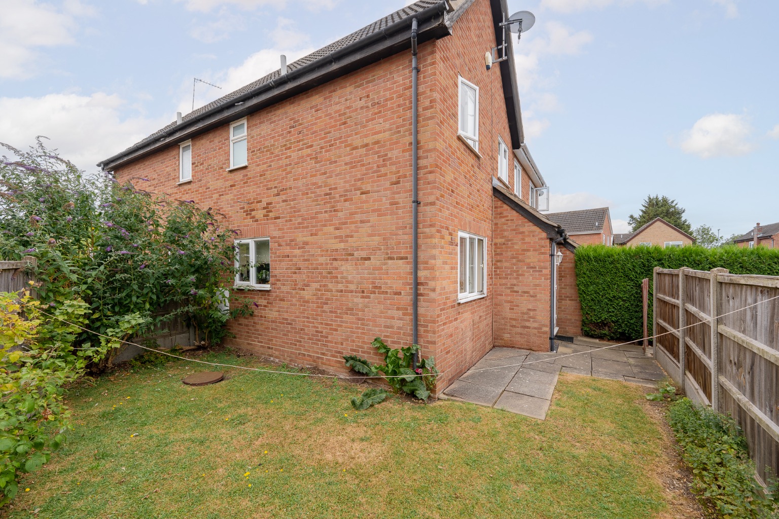 2 bed end of terrace house for sale in Stanch Hill Road, Cambridgeshire 8