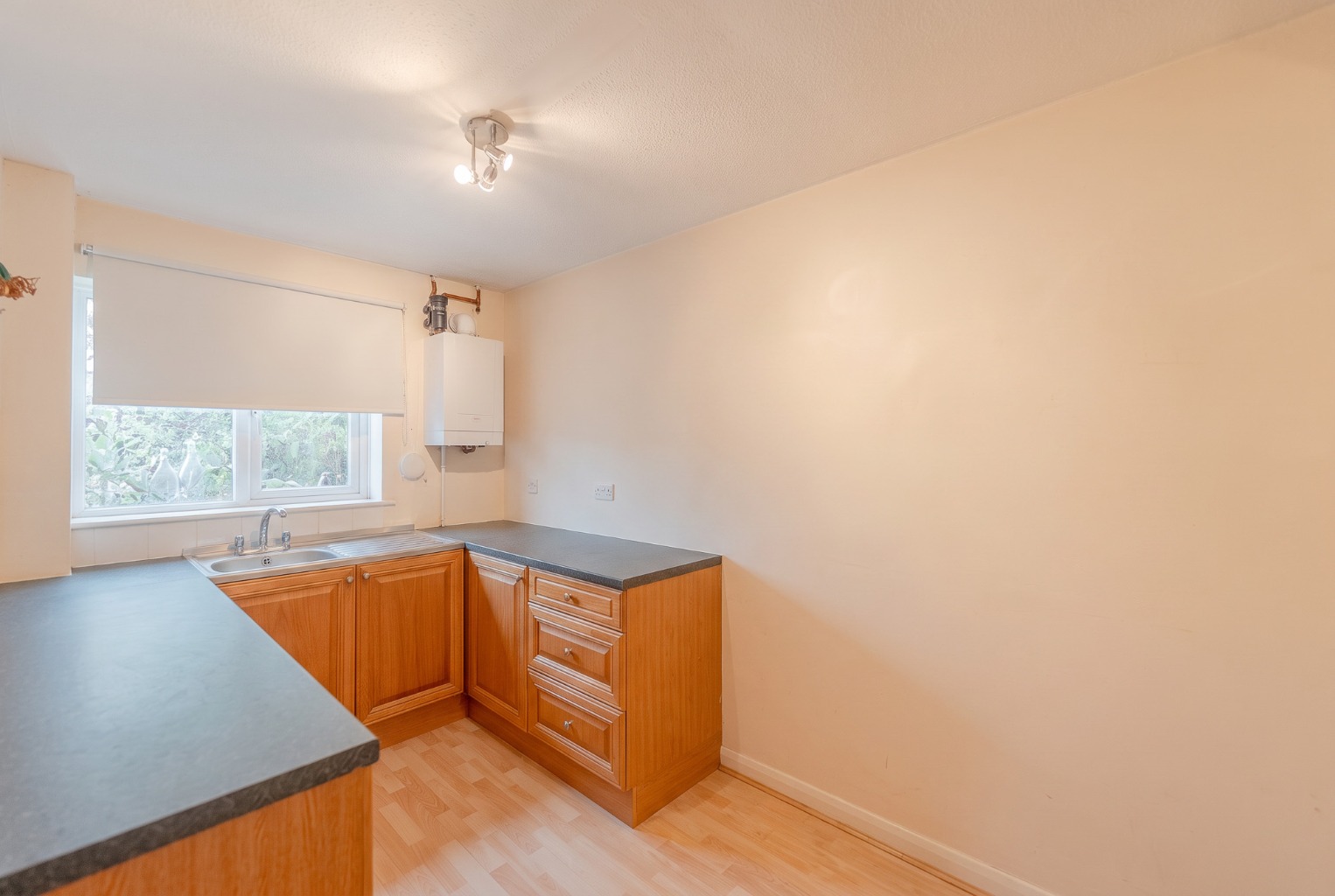 2 bed end of terrace house for sale in Stanch Hill Road, Cambridgeshire 2
