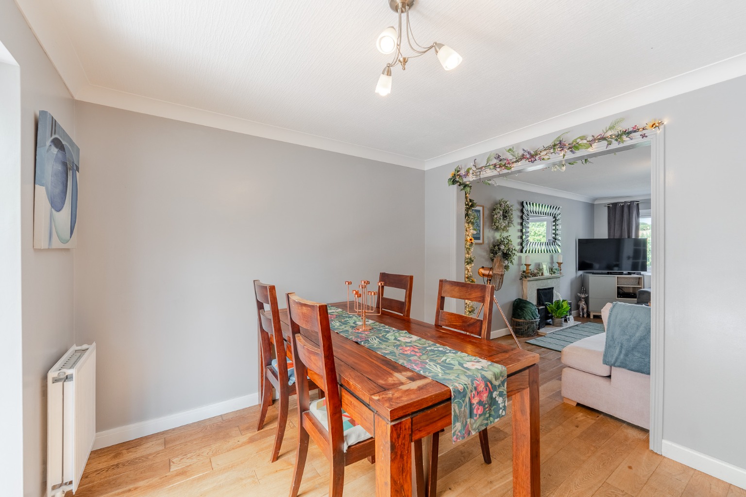4 bed link detached house for sale in School Lane, Huntingdon 3