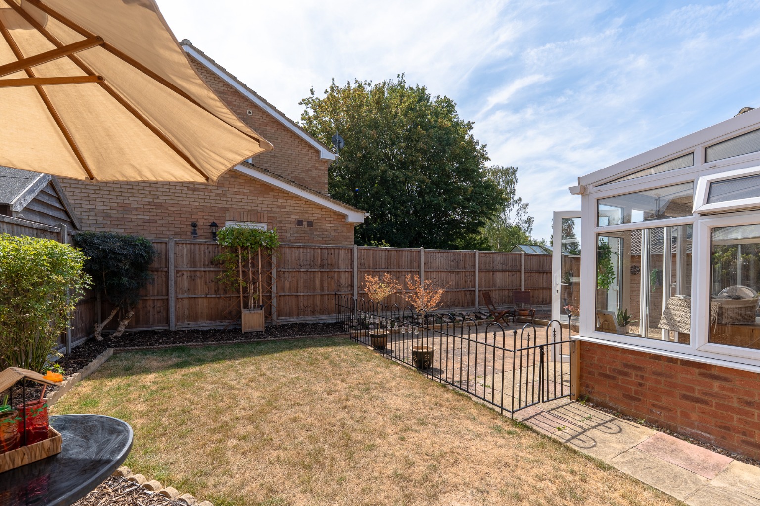 4 bed link detached house for sale in School Lane, Huntingdon 16