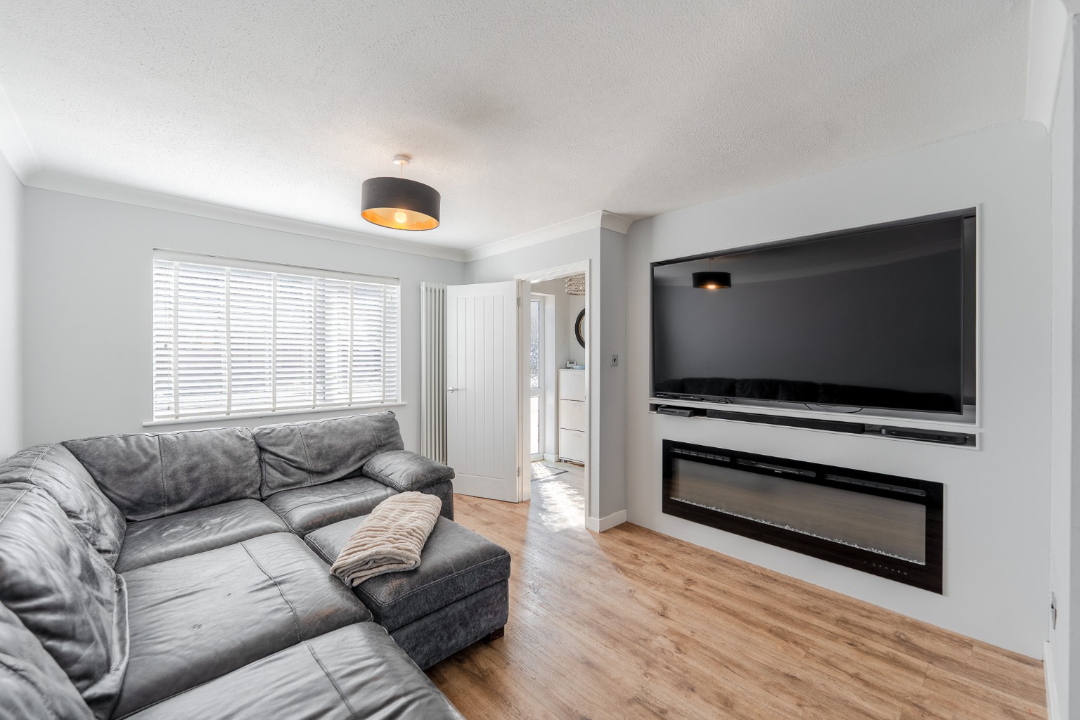 3 bed semi-detached house for sale in The Trundle, Cambridgeshire 3