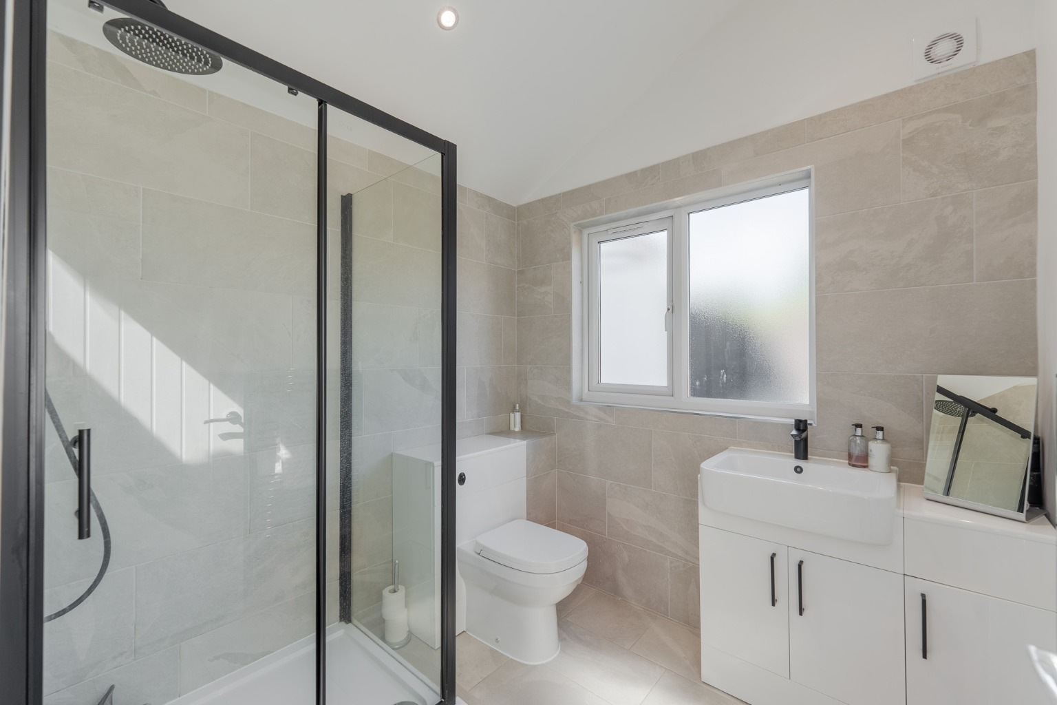 3 bed semi-detached house for sale in The Trundle, Cambridgeshire  - Property Image 13