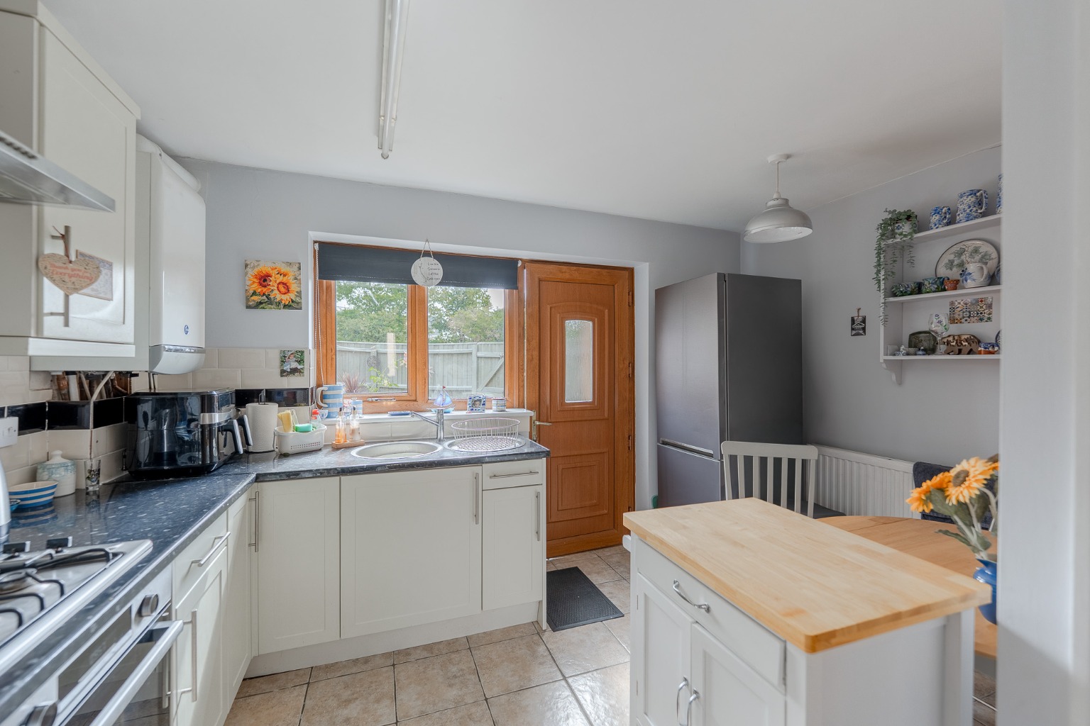 2 bed terraced house for sale in Dart Close, St Ives 2