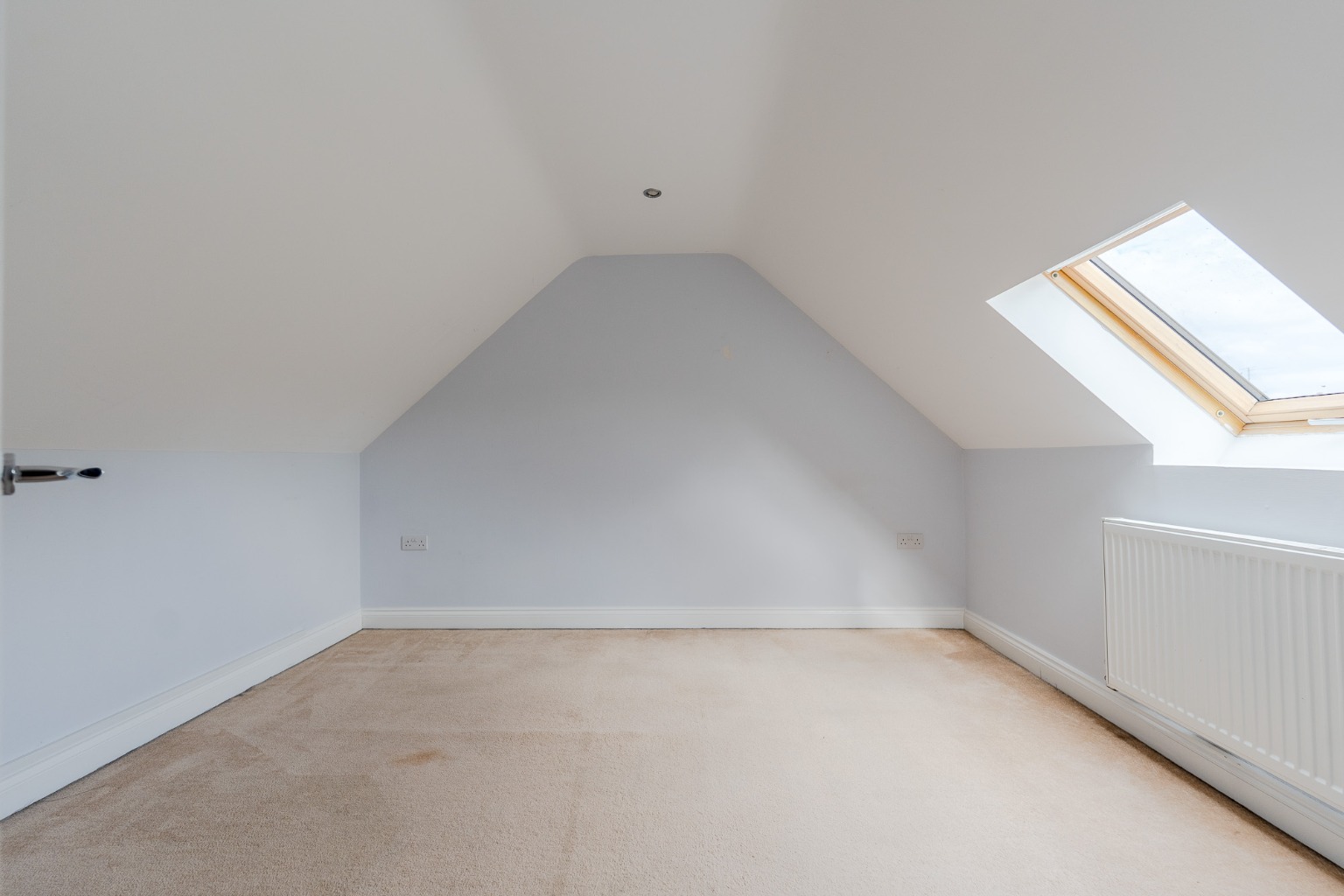 4 bed semi-detached house for sale in Little Whyte, Huntingdon 12