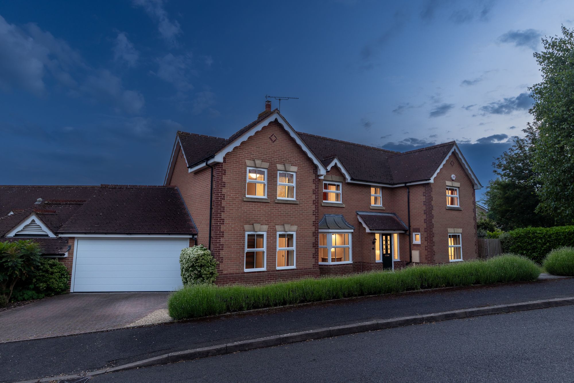 4 Bed Detached House For Sale In Littleton Close, Kenilworth, (Ref: 654438), CV8