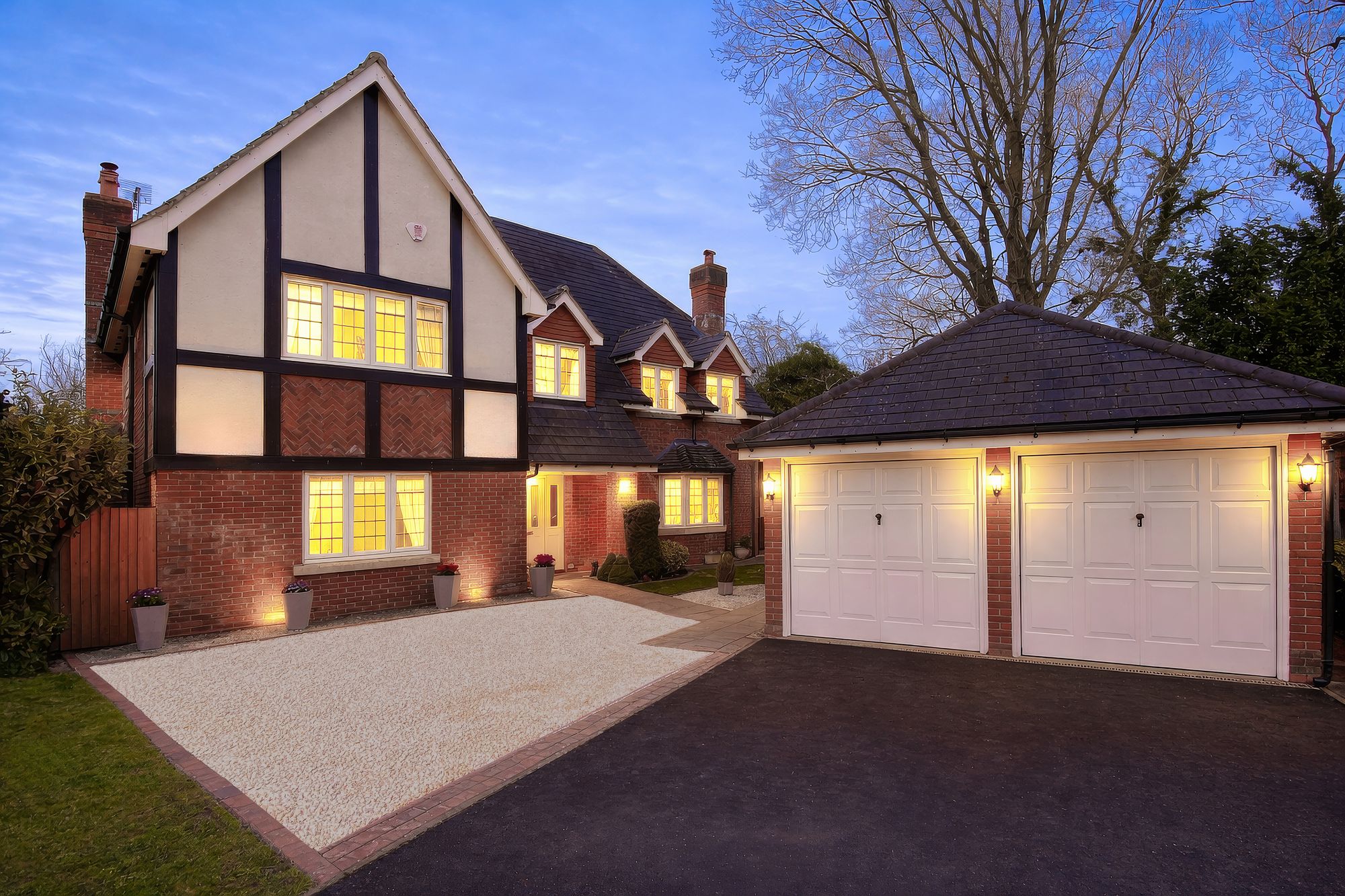 5 Bed Detached House For Sale In Hinchwick Court, Dorridge, (Ref: 690721), B93