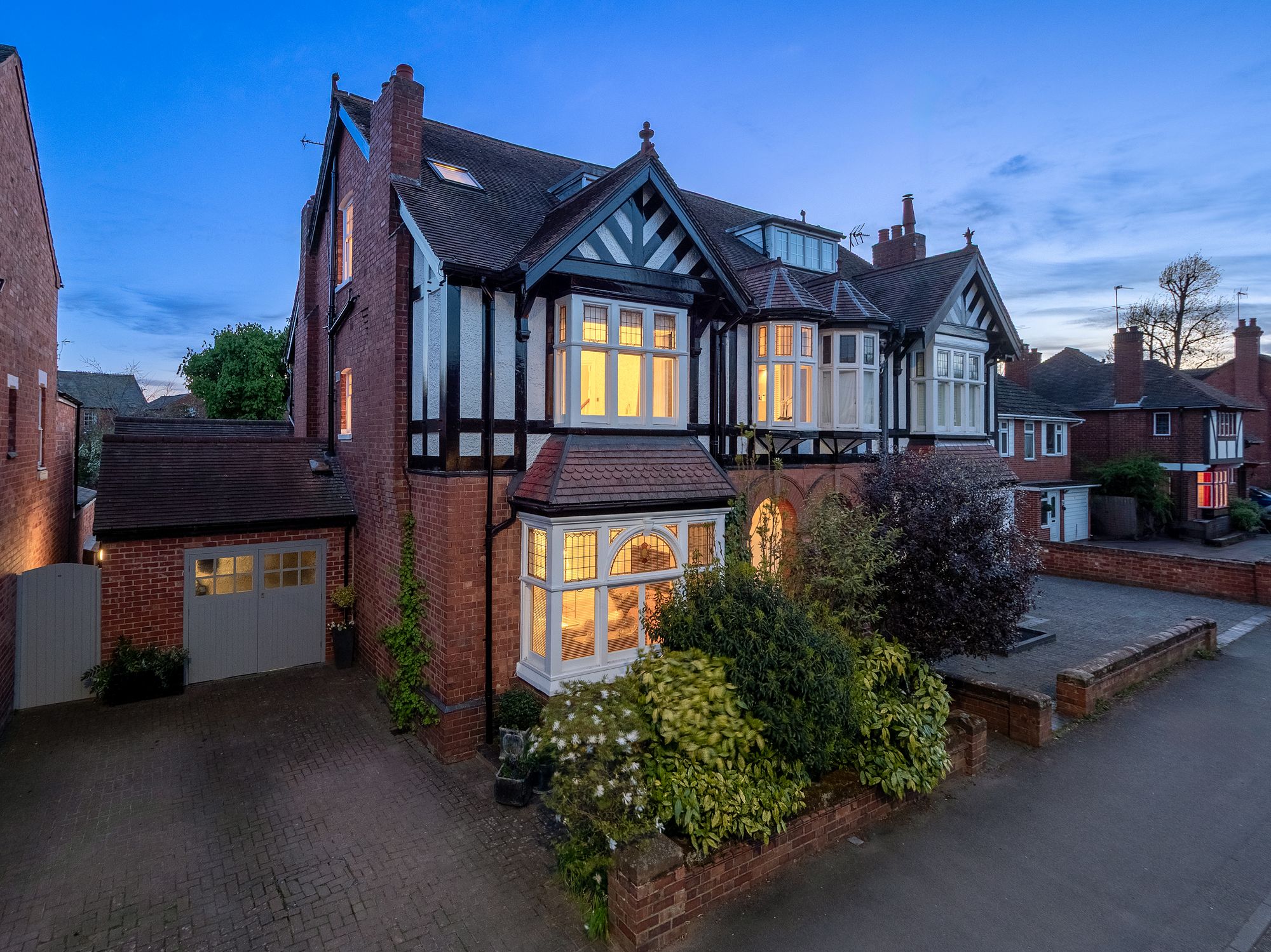 5 Bed Semi-Detached House For Sale In Priory Road, Kenilworth, (Ref: 648898), CV8
