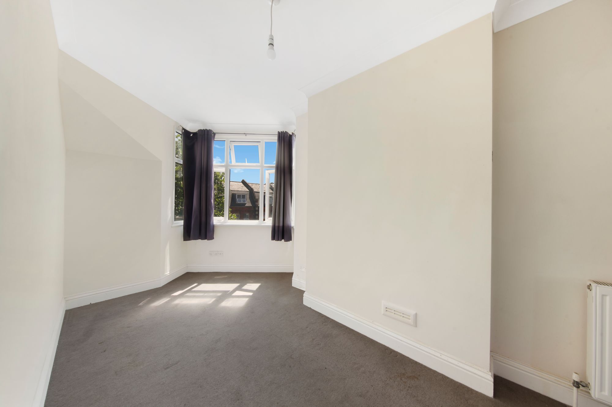 1 bed flat to rent in Brighton Road, South Croydon  - Property Image 2
