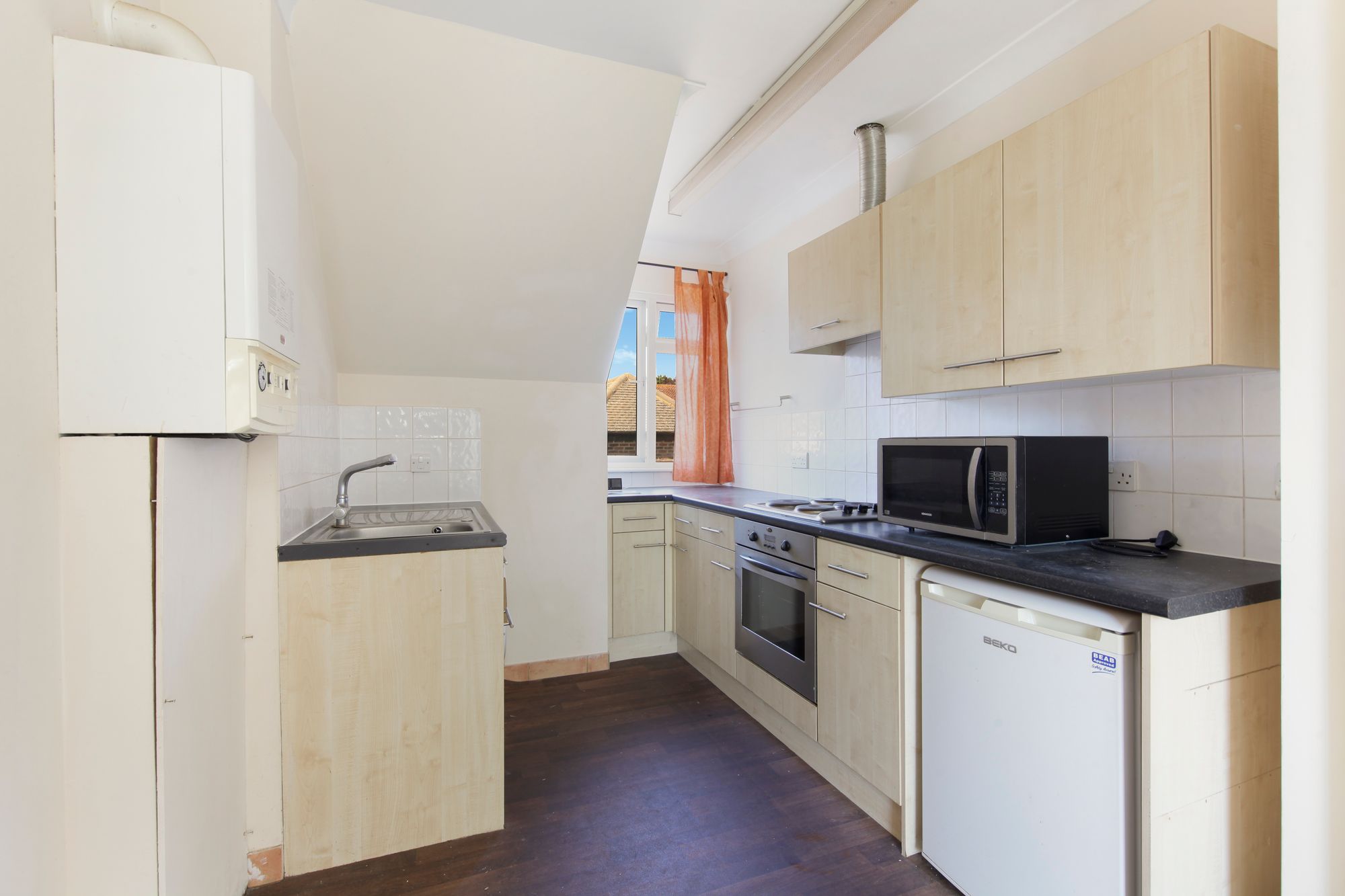 1 bed flat to rent in Brighton Road, South Croydon  - Property Image 1