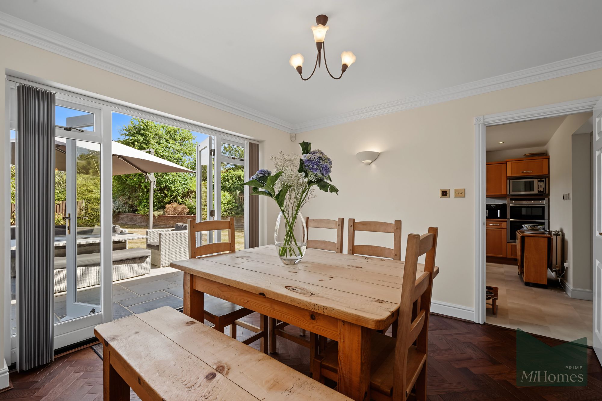 5 bed detached house for sale in Oakwell Drive, Northaw, EN6  - Property Image 7