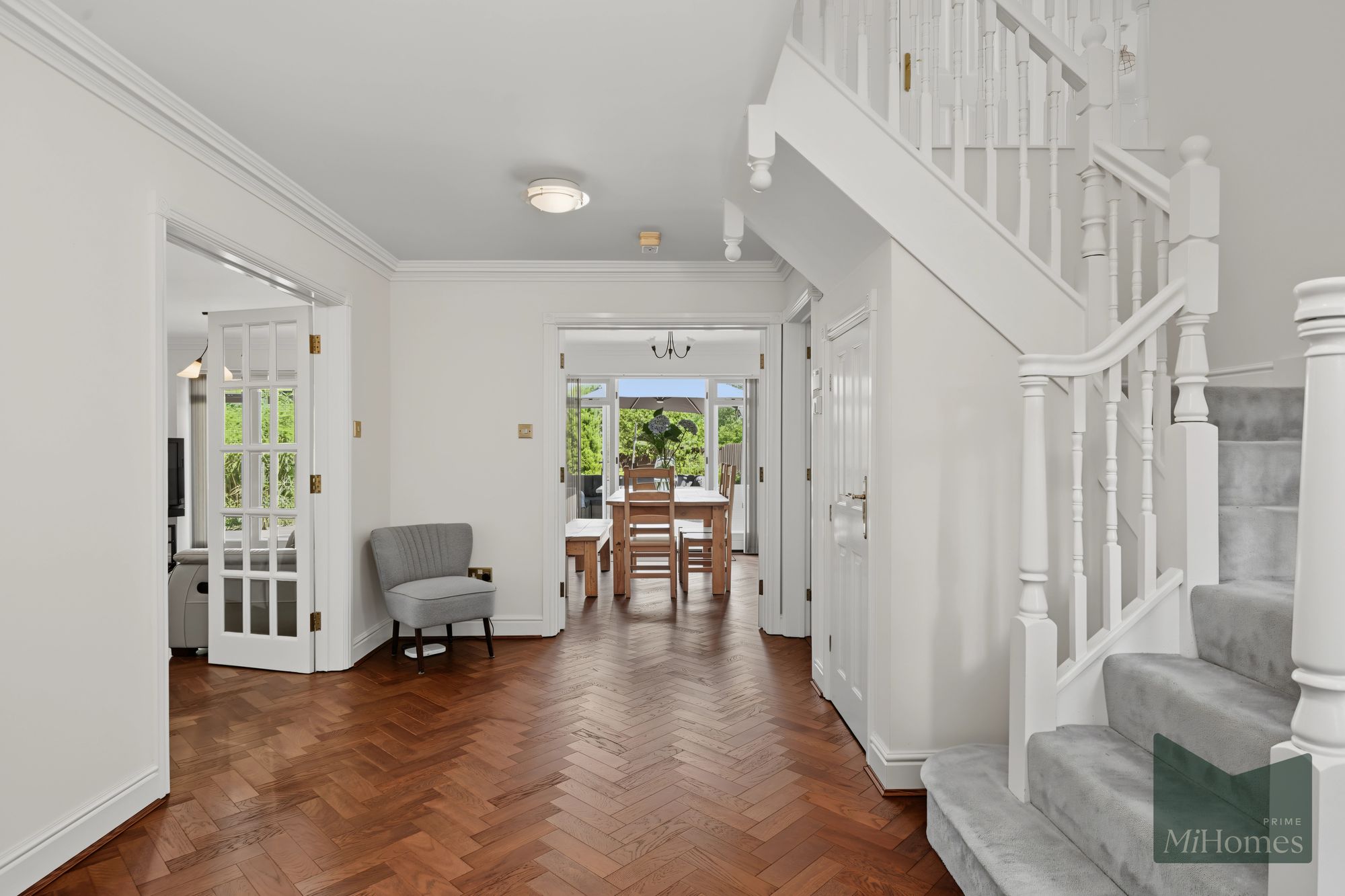 5 bed detached house for sale in Oakwell Drive, Northaw, EN6  - Property Image 3