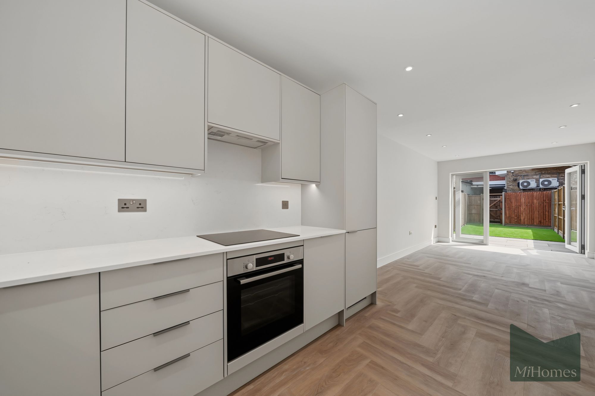 1 bed apartment to rent in Lunar Court, Enfield - Property Image 1