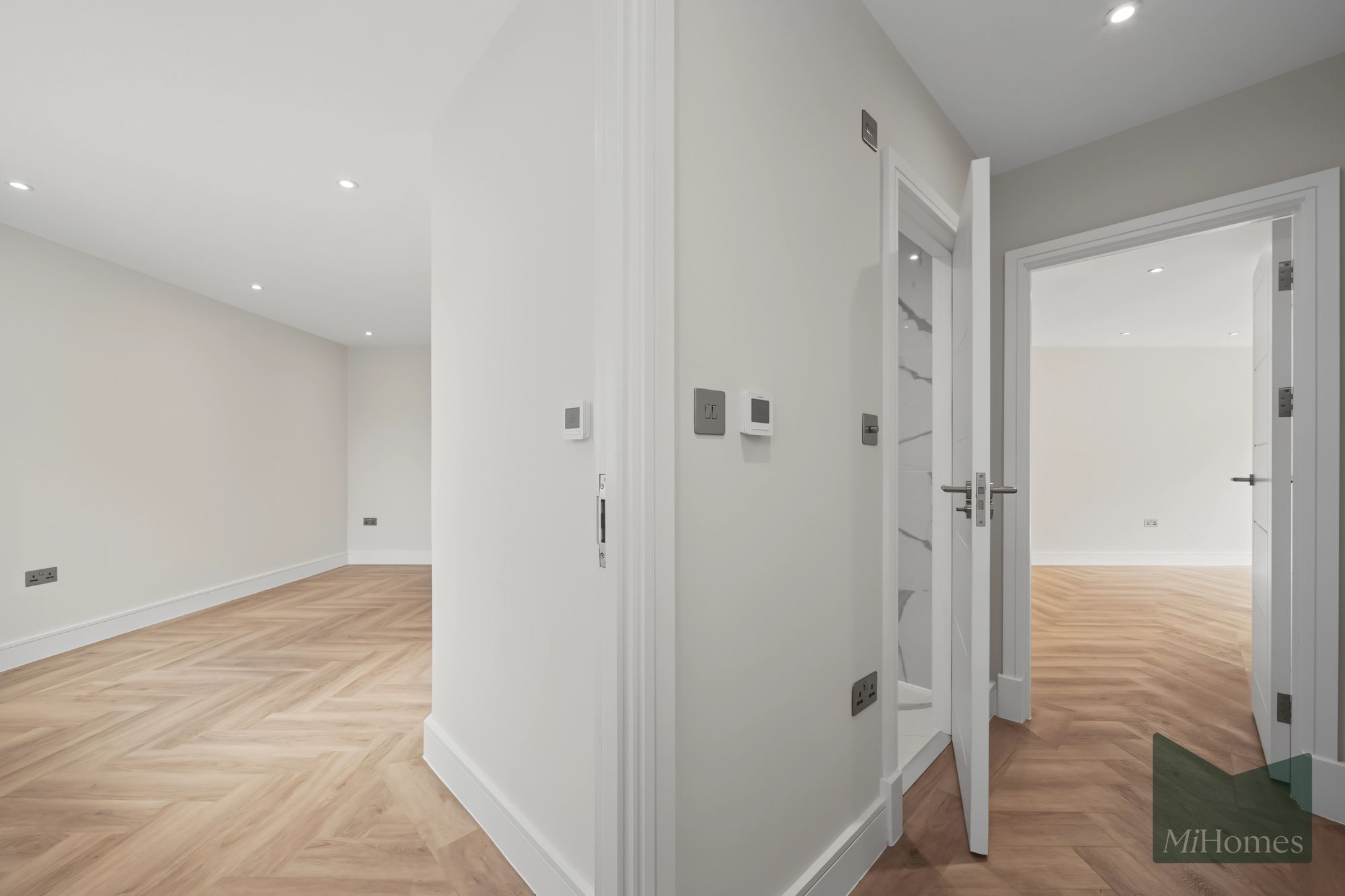 1 bed apartment to rent in Lunar Court, Enfield - Property Image 5