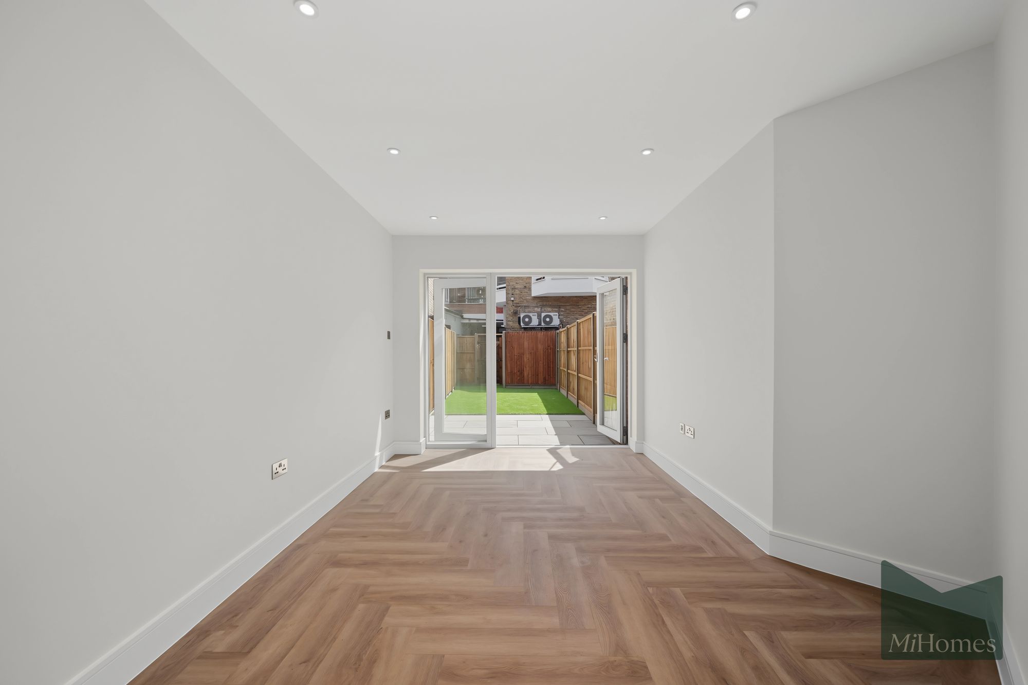 1 bed apartment to rent in Lunar Court, Enfield - Property Image 14