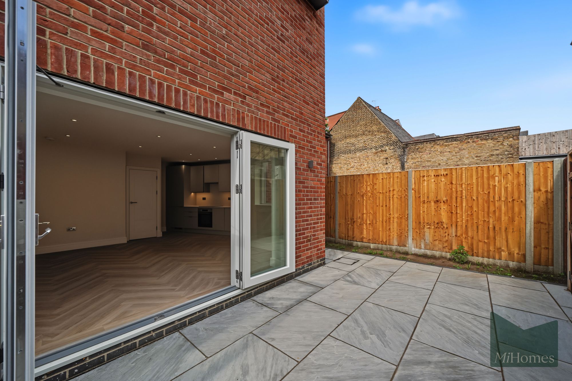 1 bed apartment to rent in Lunar Court, Enfield - Property Image 24