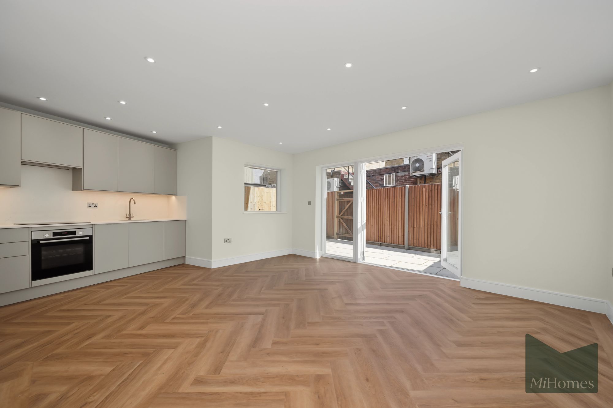 1 bed apartment to rent in Lunar Court, Enfield - Property Image 36
