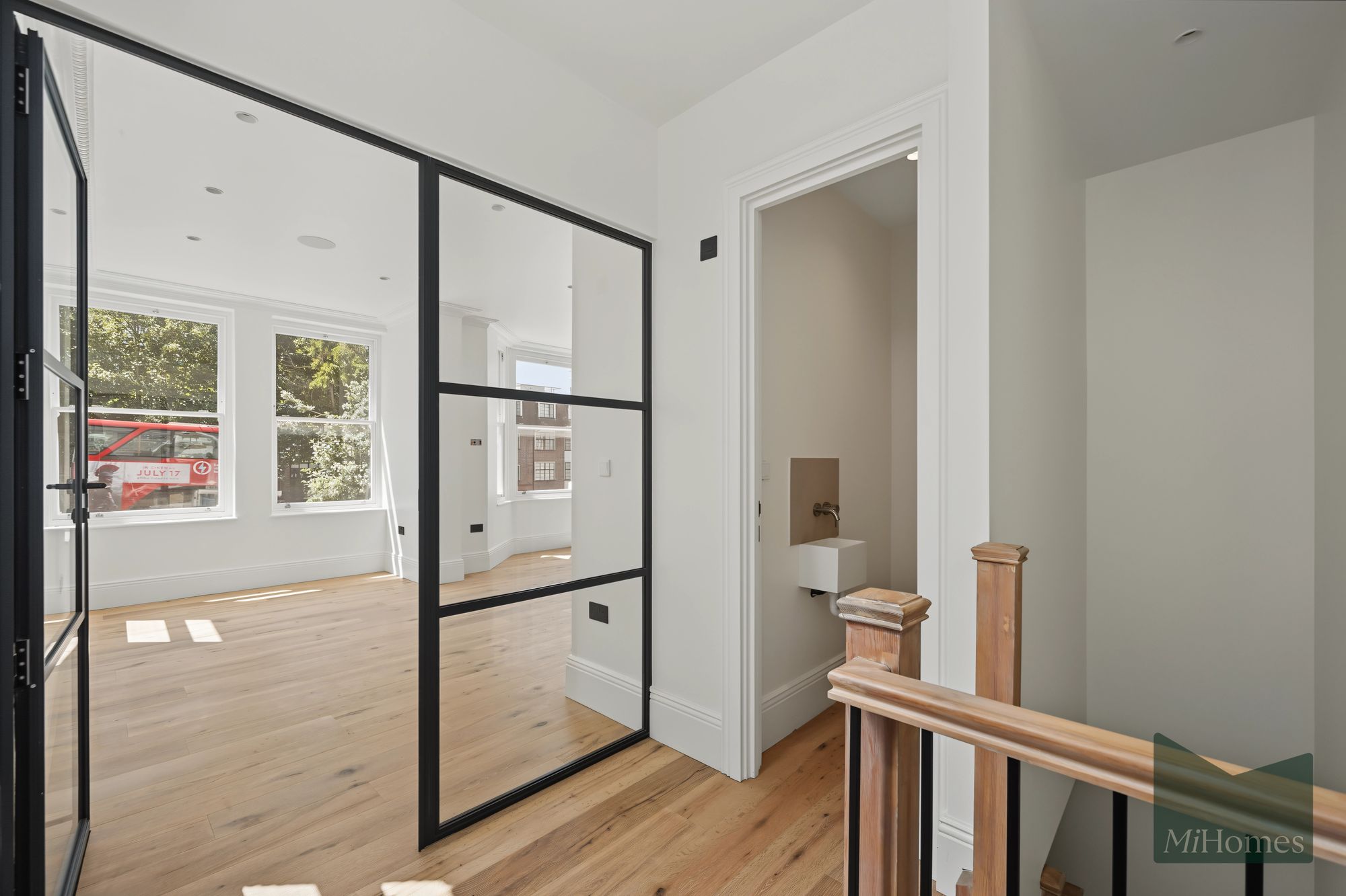 3 bed maisonette for sale in Maple Rise, Colney Hatch Lane, N10 - Property Image 7