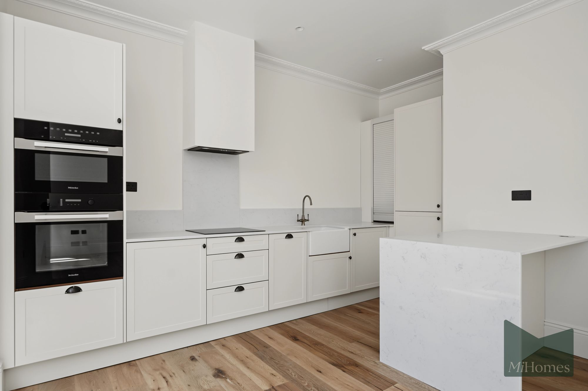 3 bed maisonette for sale in Maple Rise, Colney Hatch Lane, N10 - Property Image 3