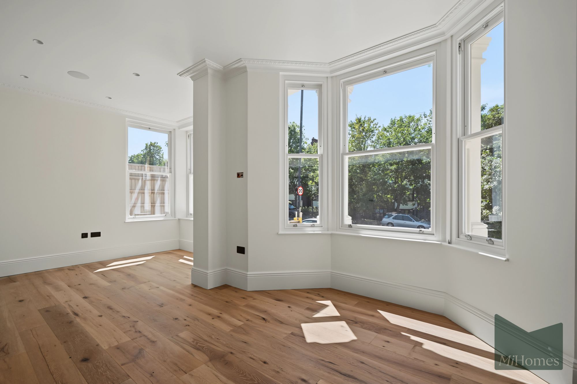 3 bed maisonette for sale in Maple Rise, Colney Hatch Lane, N10 - Property Image 6