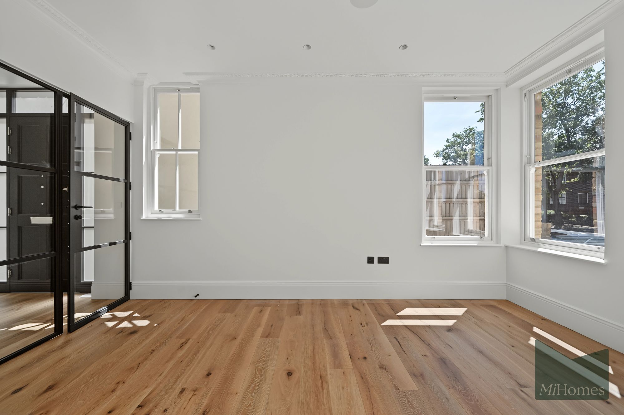 3 bed maisonette for sale in Maple Rise, Colney Hatch Lane, N10 - Property Image 4