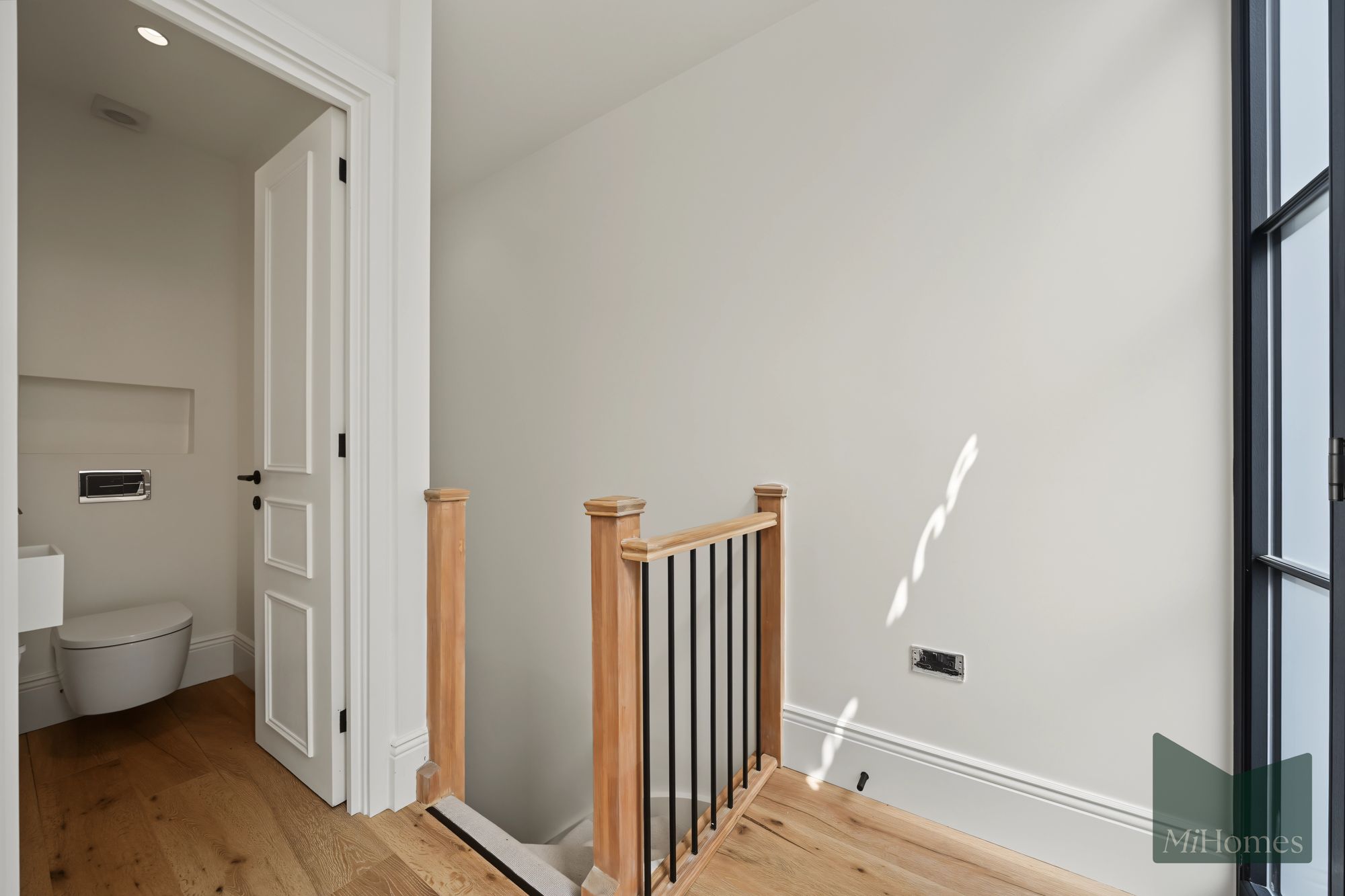 3 bed maisonette for sale in Maple Rise, Colney Hatch Lane, N10 - Property Image 9