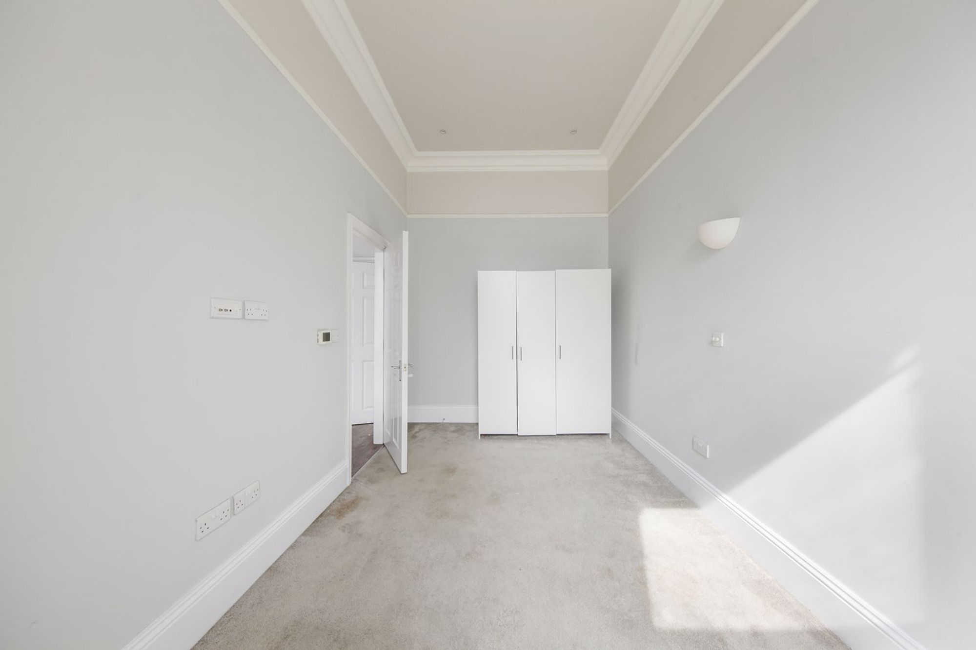 1 bed flat to rent in High Street, Croydon  - Property Image 9
