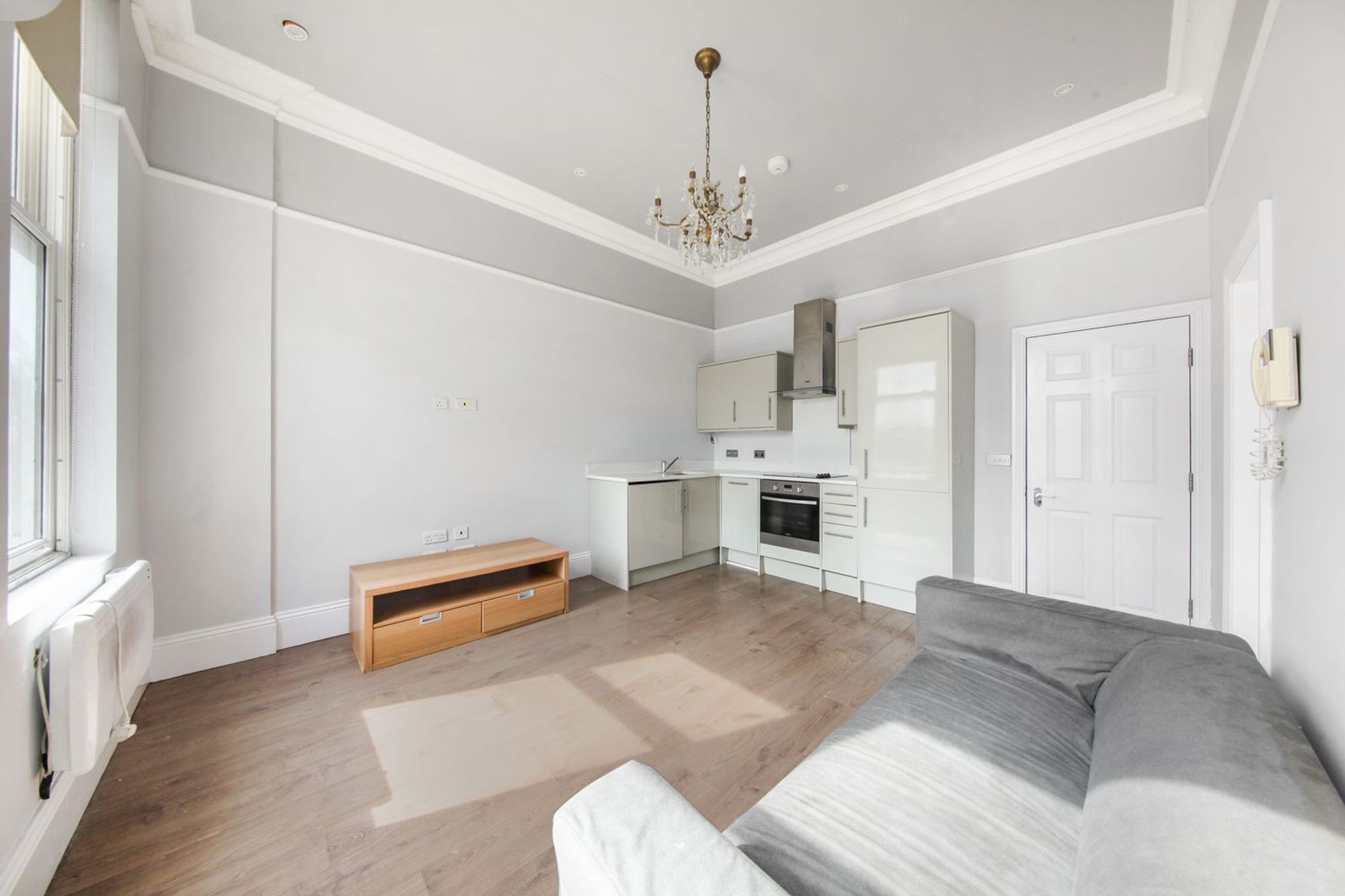 1 bed flat to rent in High Street, Croydon  - Property Image 4