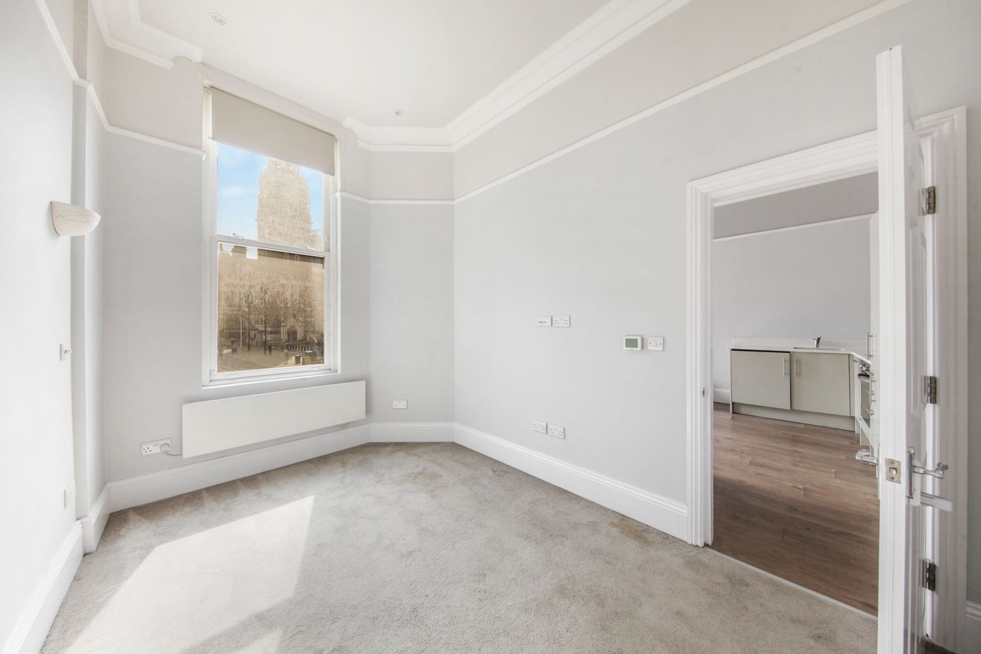 1 bed flat to rent in High Street, Croydon  - Property Image 7