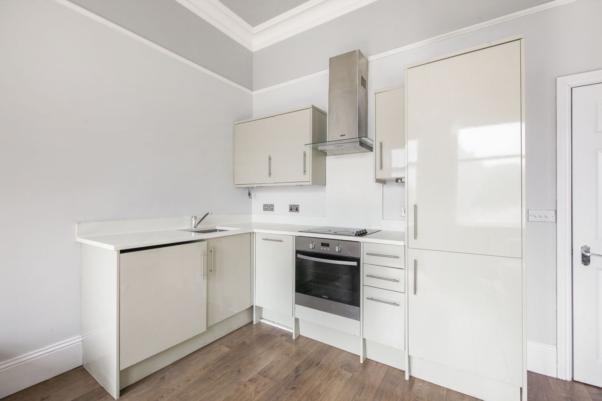 1 bed flat to rent in High Street, Croydon  - Property Image 12