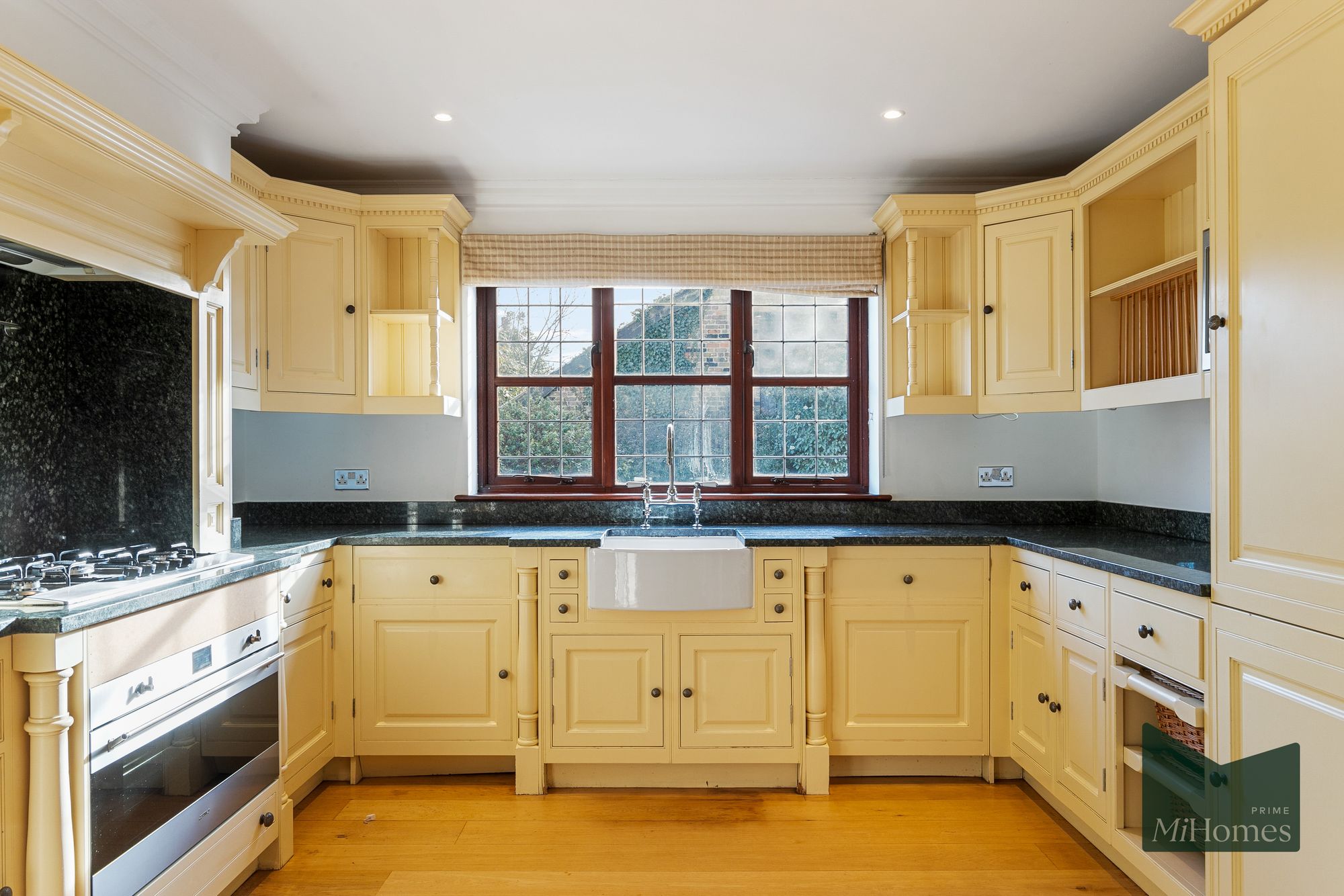 4 bed detached house to rent in Beech Hill, Barnet, EN4  - Property Image 3