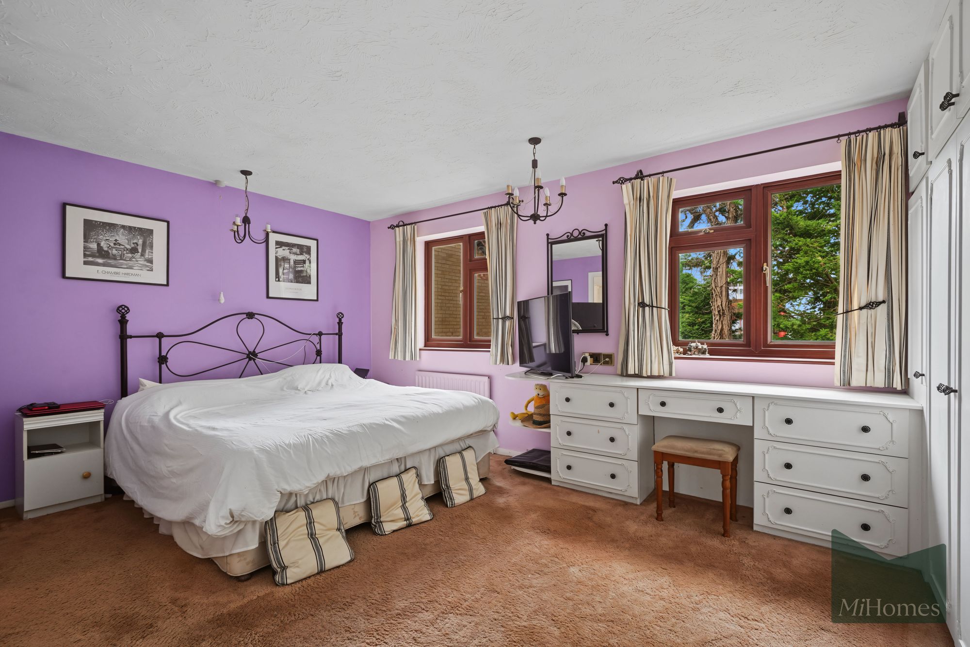 4 bed detached house for sale in Canford Close, Enfield, EN2 - Property Image 13