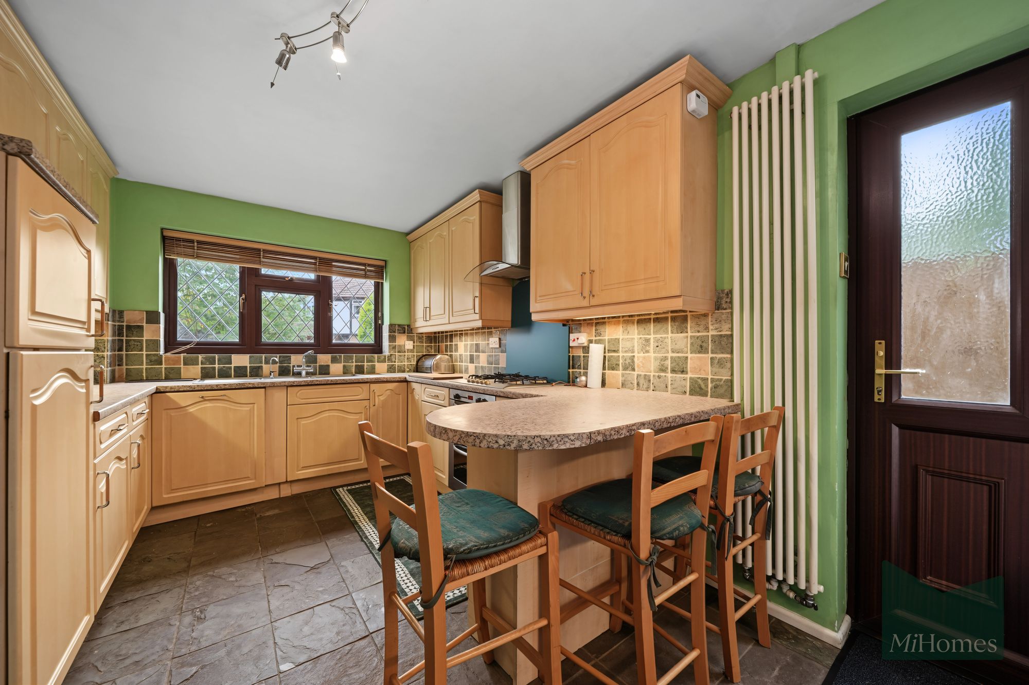 4 bed detached house for sale in Canford Close, Enfield, EN2 - Property Image 5