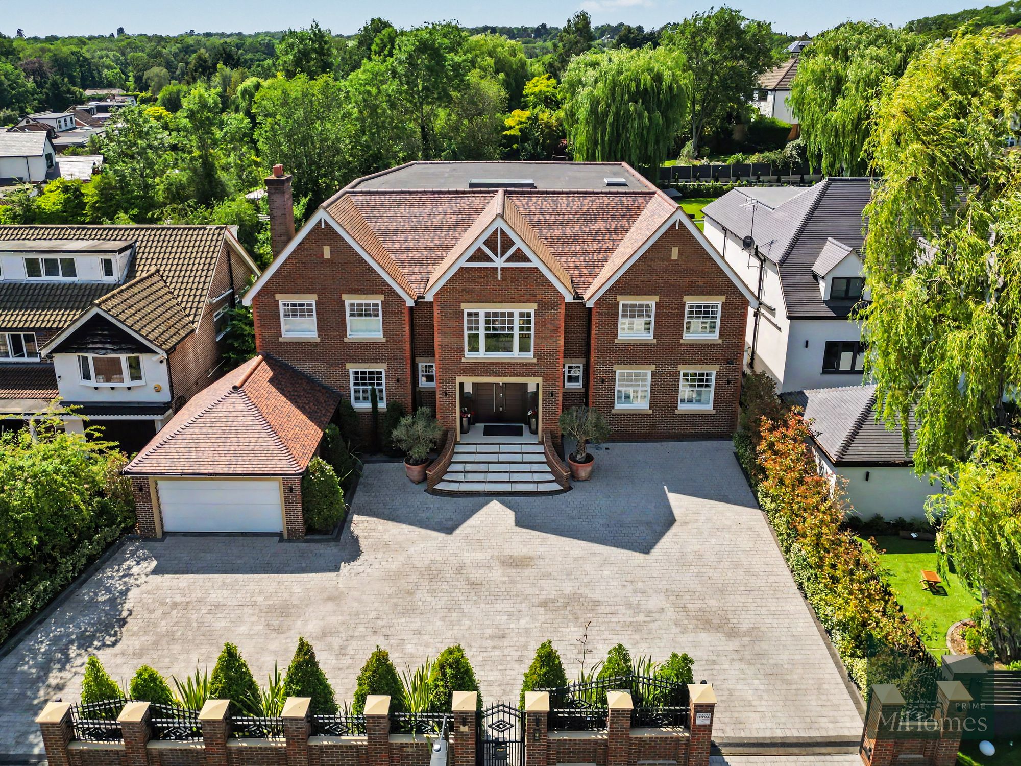 5 bed detached house for sale in Beech Hill Avenue, Barnet, EN4  - Property Image 1