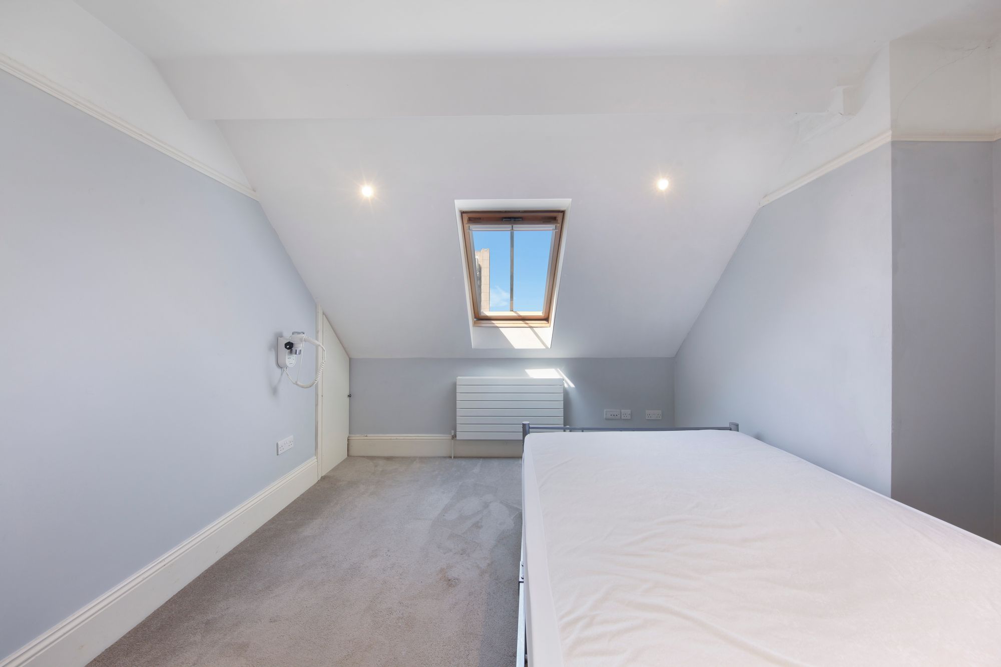 1 bed flat to rent in High Street, Croydon  - Property Image 11