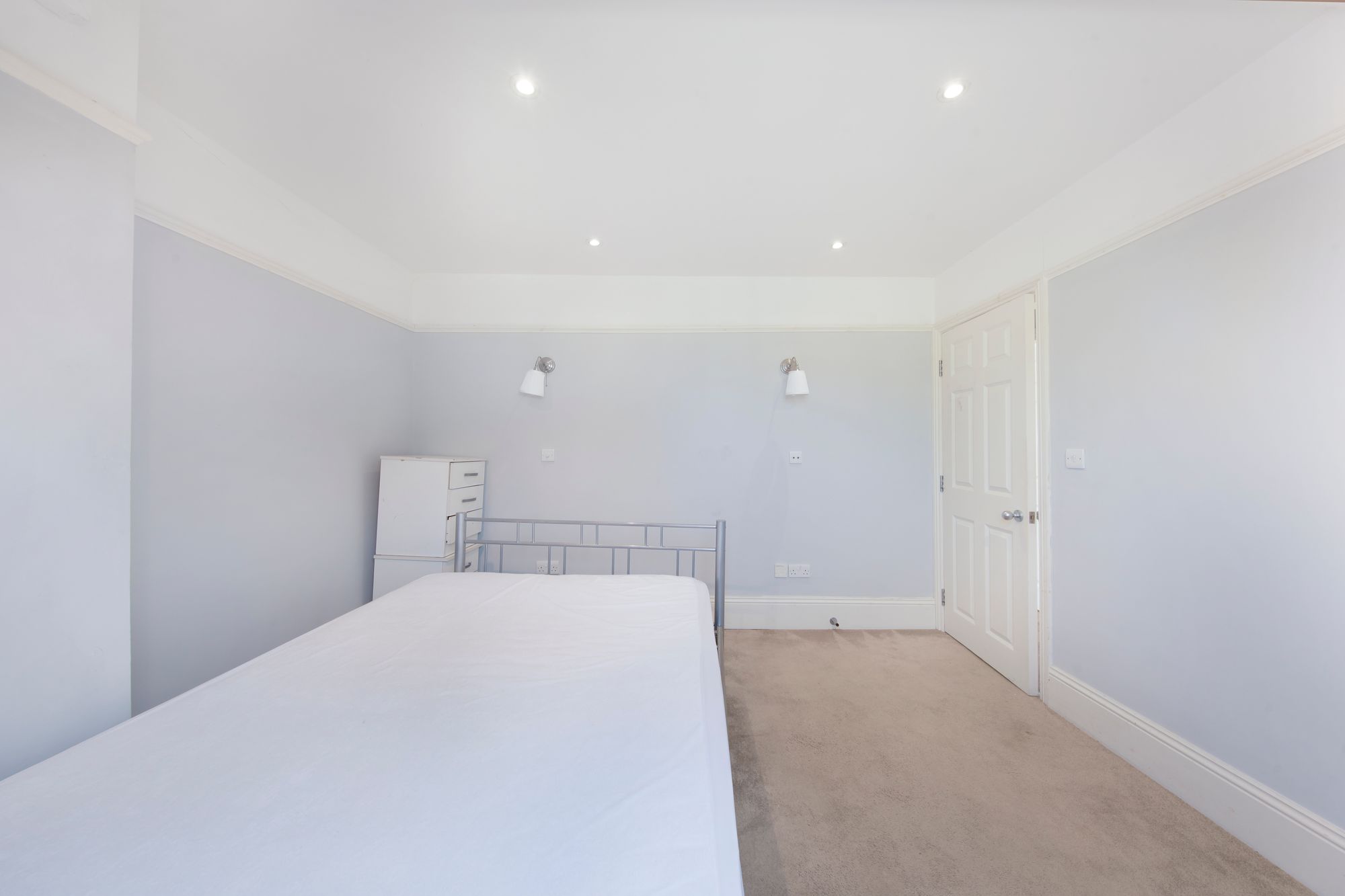 1 bed flat to rent in High Street, Croydon  - Property Image 12