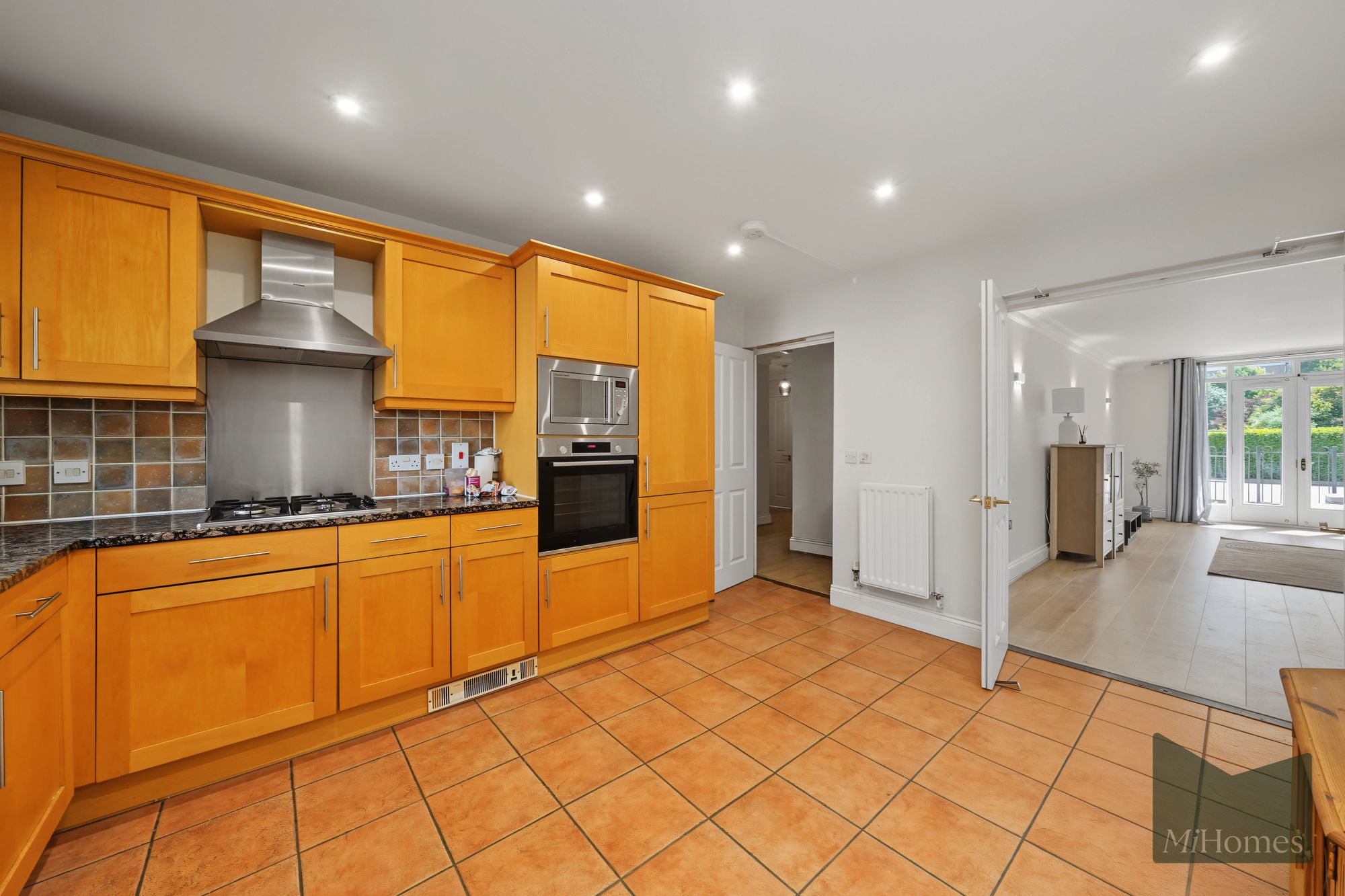 3 bed ground floor flat for sale in Trinity Street, Portland Court, SE1 - Property Image 7