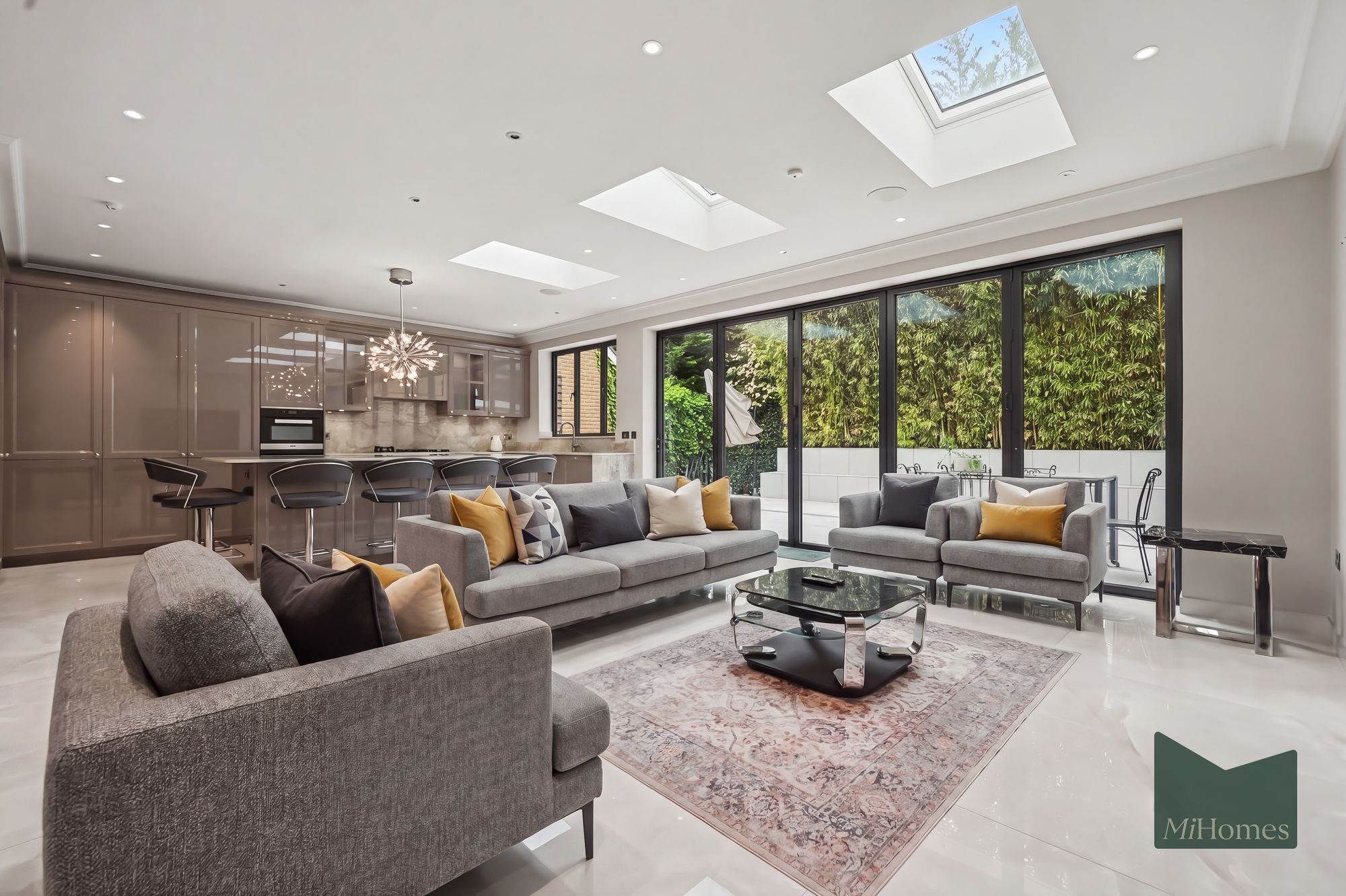 4 bed detached house for sale in Marwood Drive, London, NW7 - Property Image 5