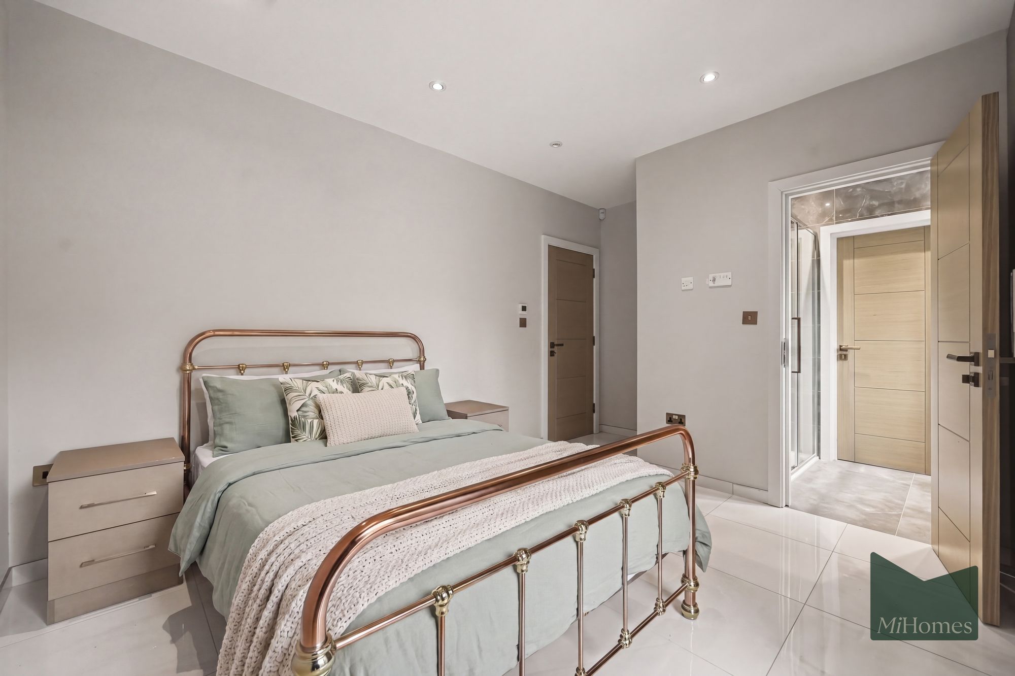 4 bed detached house for sale in Marwood Drive, London, NW7 - Property Image 17
