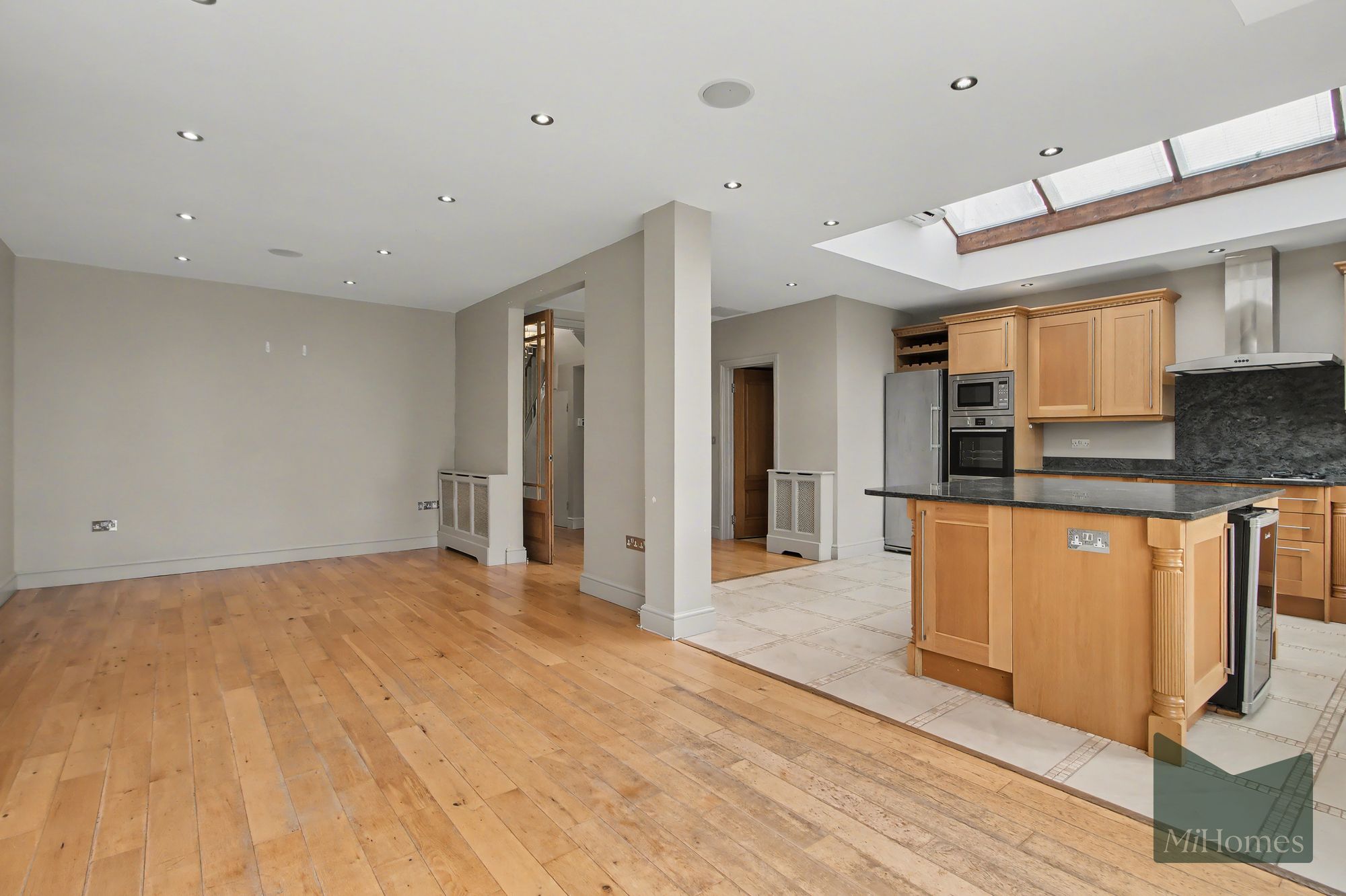 5 bed house for sale in Chandos Avenue, London, N14 - Property Image 5
