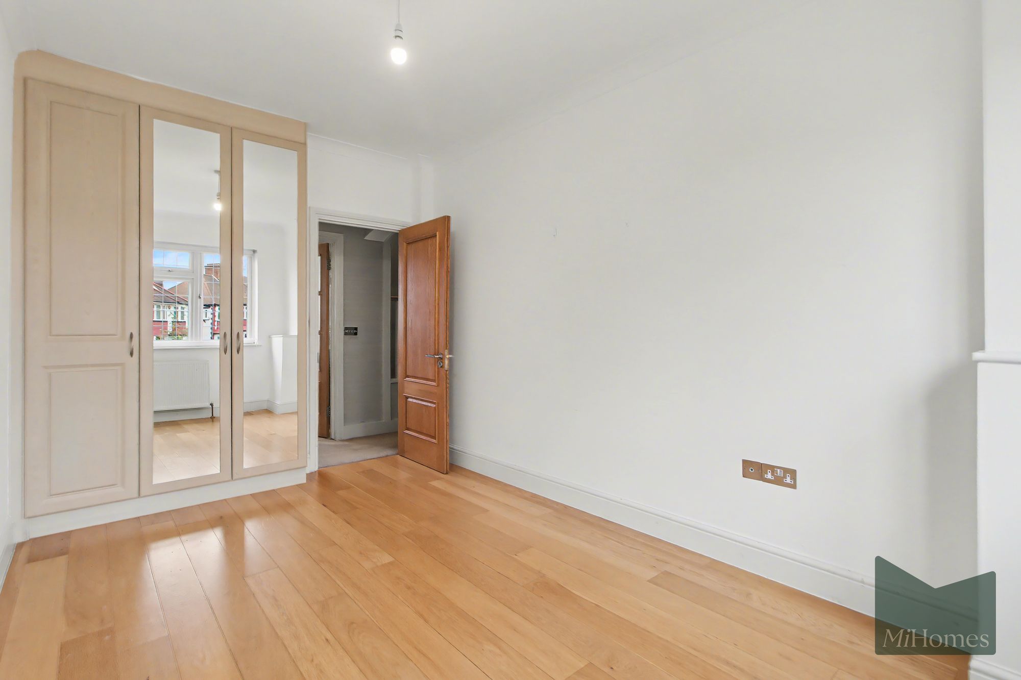 5 bed house for sale in Chandos Avenue, London, N14 - Property Image 18
