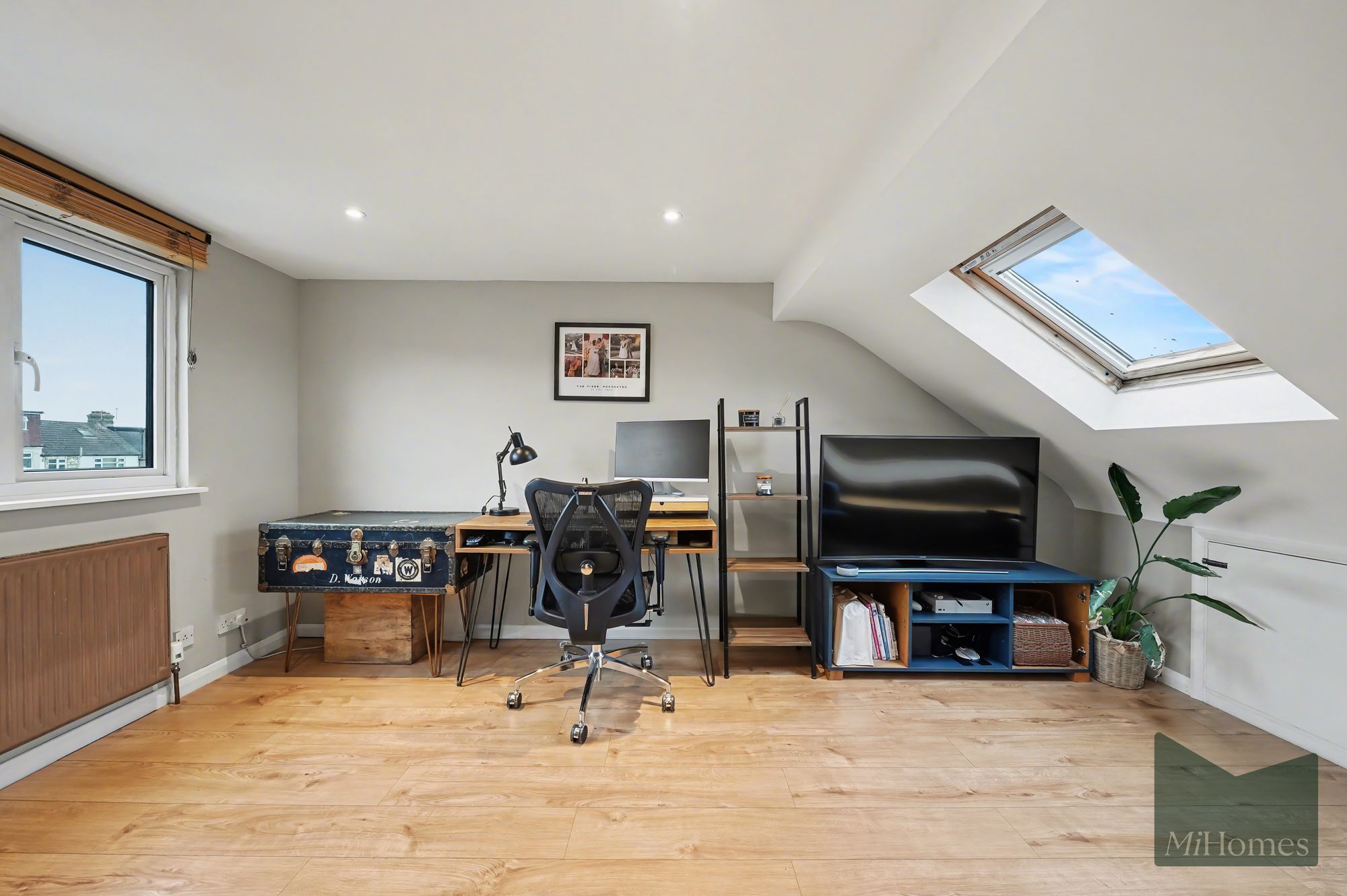 4 bed mid-terraced house for sale in Windsor Drive, Barnet, EN4 - Property Image 29